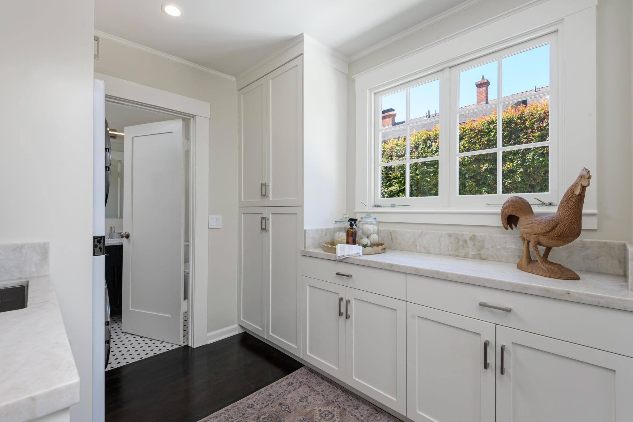 Santa Barbara, California 93101, United States, 3 Bedrooms Bedrooms, ,4 BathroomsBathrooms,Residential,Active,207071