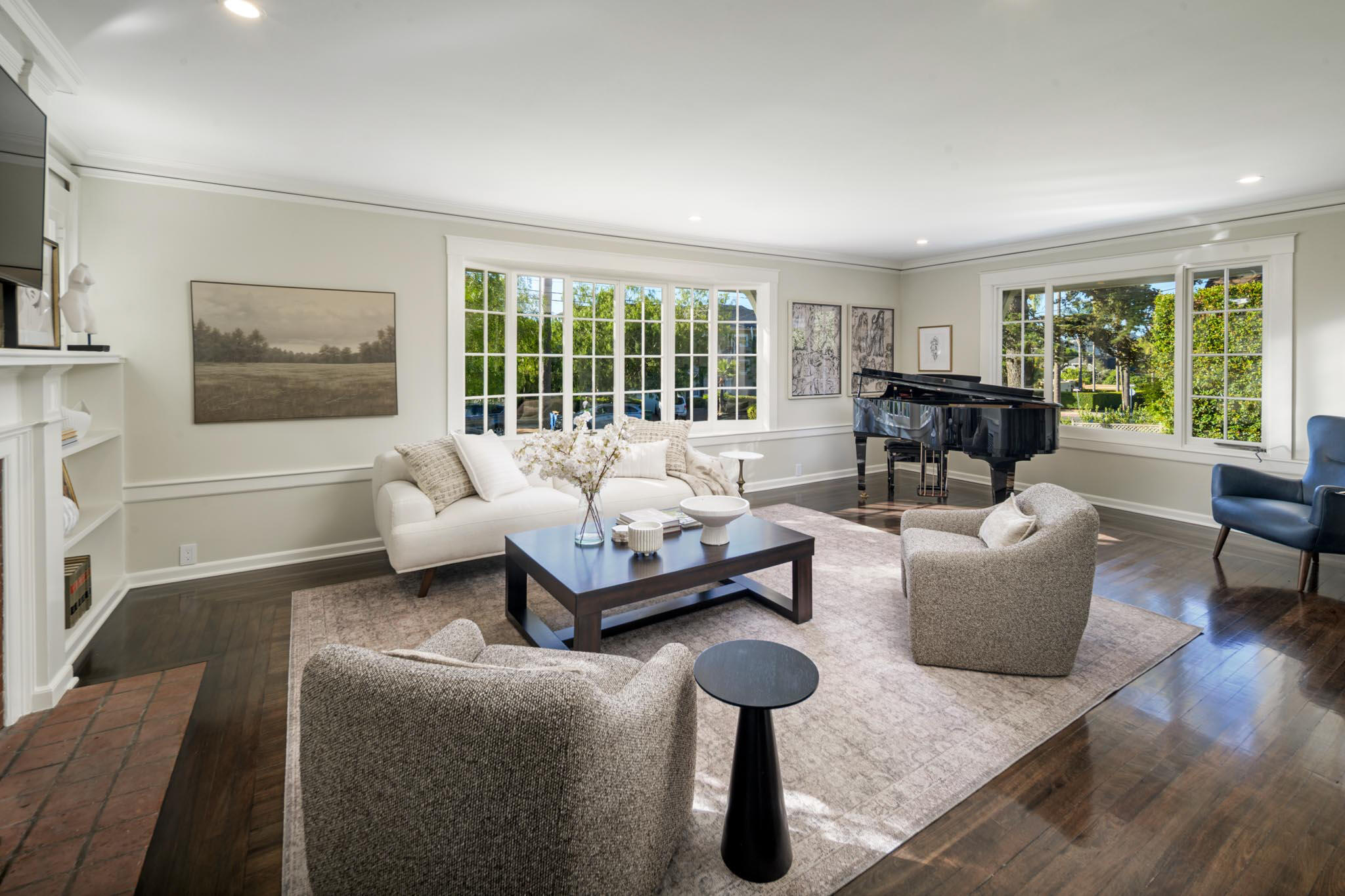 Santa Barbara, California 93101, United States, 3 Bedrooms Bedrooms, ,4 BathroomsBathrooms,Residential,Active,207071