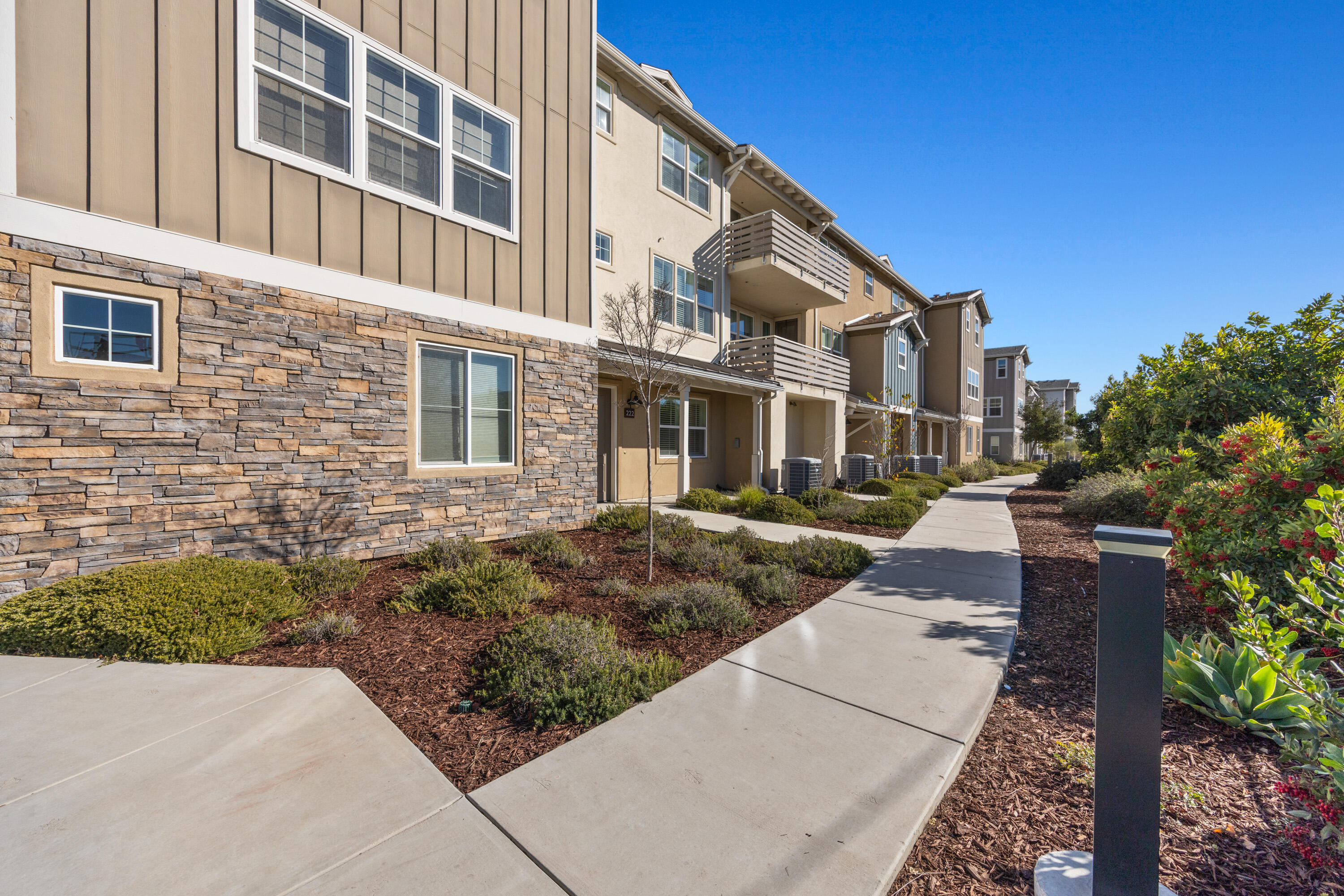 Buellton, California 93427, United States, 3 Bedrooms Bedrooms, ,4 BathroomsBathrooms,Residential,Active,14446