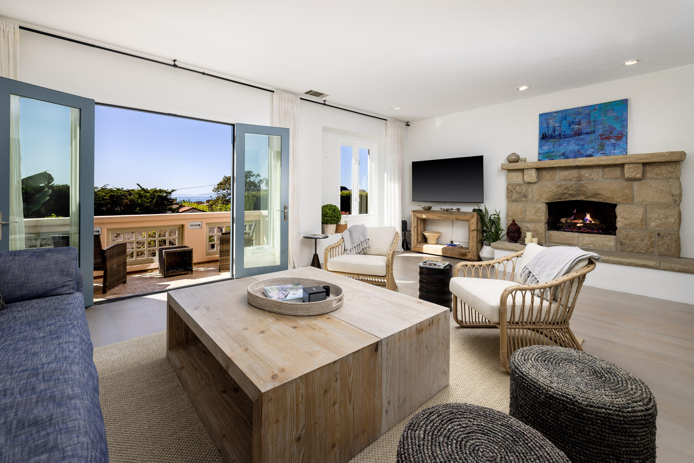 Santa Barbara, California 93108, United States, 3 Bedrooms Bedrooms, ,3 BathroomsBathrooms,Residential,Active,89525