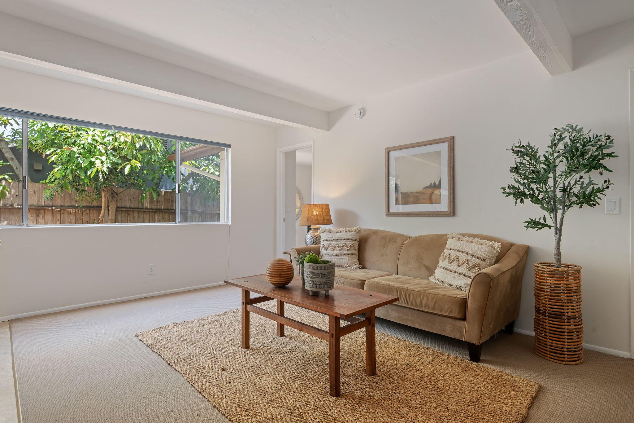 Santa Barbara, California 93111, United States, 5 Bedrooms Bedrooms, ,4 BathroomsBathrooms,Residential,Active,151628