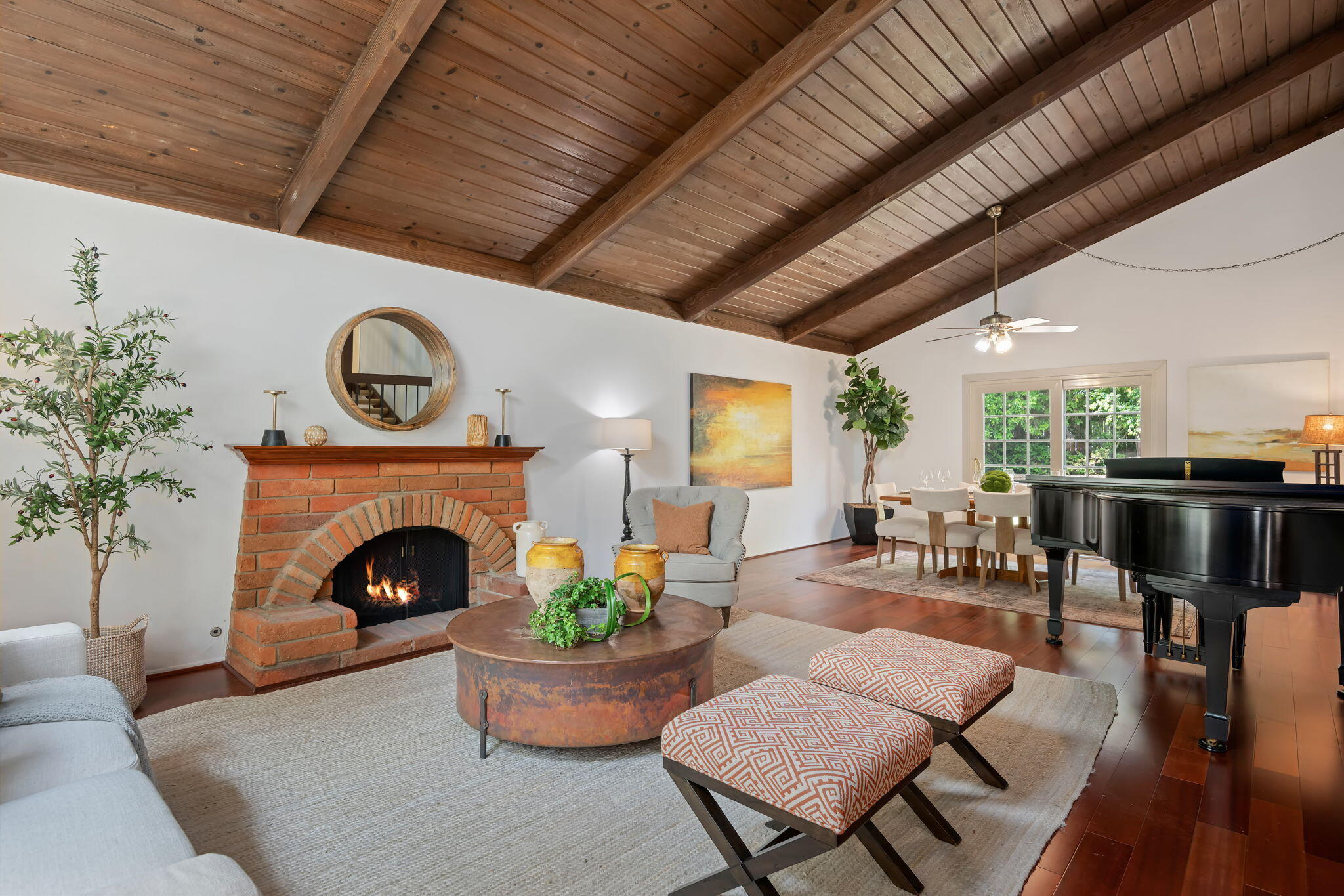 Santa Barbara, California 93111, United States, 5 Bedrooms Bedrooms, ,4 BathroomsBathrooms,Residential,Active,151628