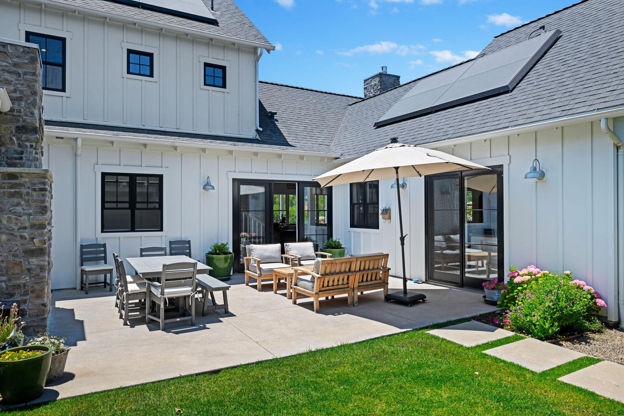 Santa Ynez, California 93460, United States, 4 Bedrooms Bedrooms, ,3 BathroomsBathrooms,Residential,Active,152261