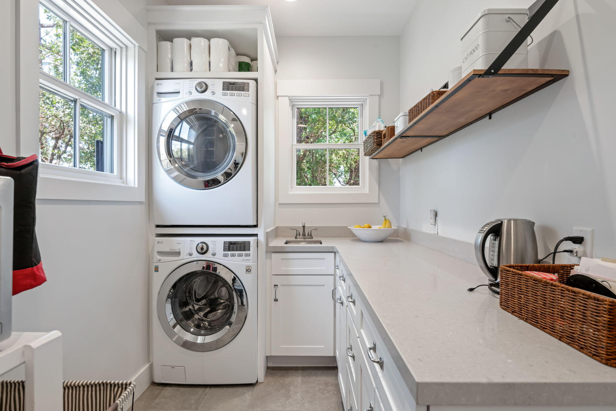 Santa Ynez, California 93460, United States, 4 Bedrooms Bedrooms, ,3 BathroomsBathrooms,Residential,Active,152261