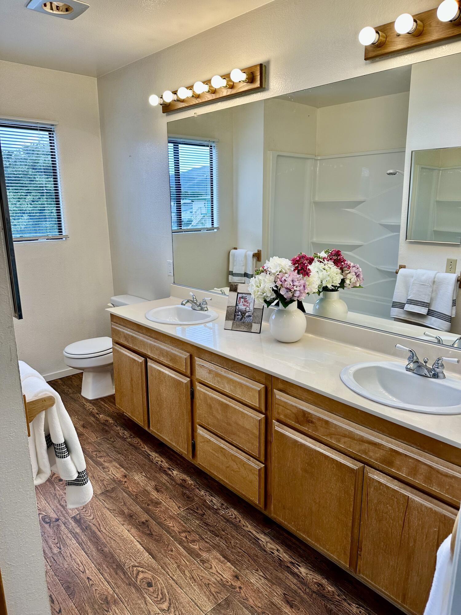 Lompoc, California 93436, United States, 2 Bedrooms Bedrooms, ,2 BathroomsBathrooms,Residential,Pending,87360