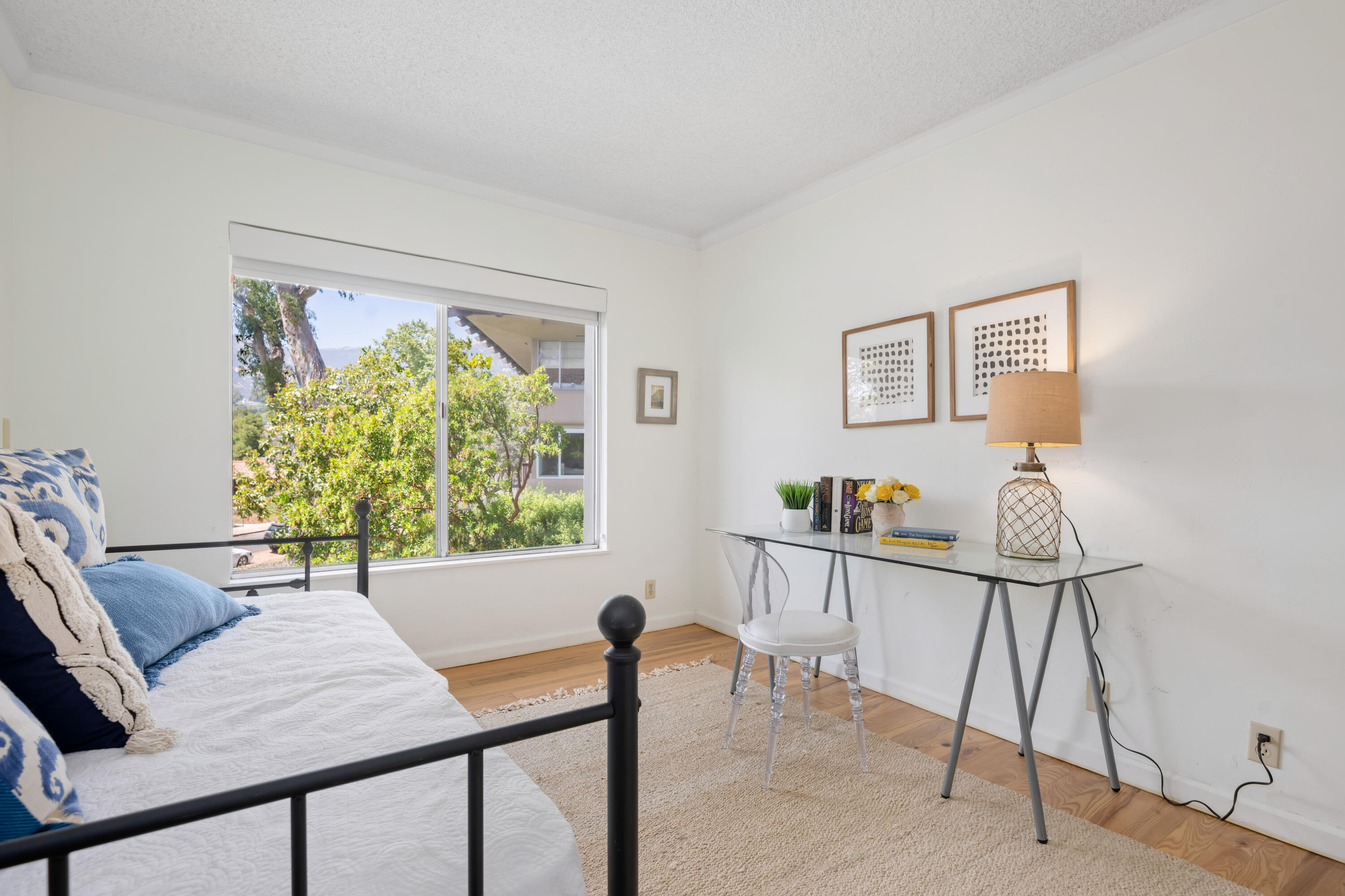 Santa Barbara, California 93105, United States, 2 Bedrooms Bedrooms, ,2 BathroomsBathrooms,Residential,Active,160605