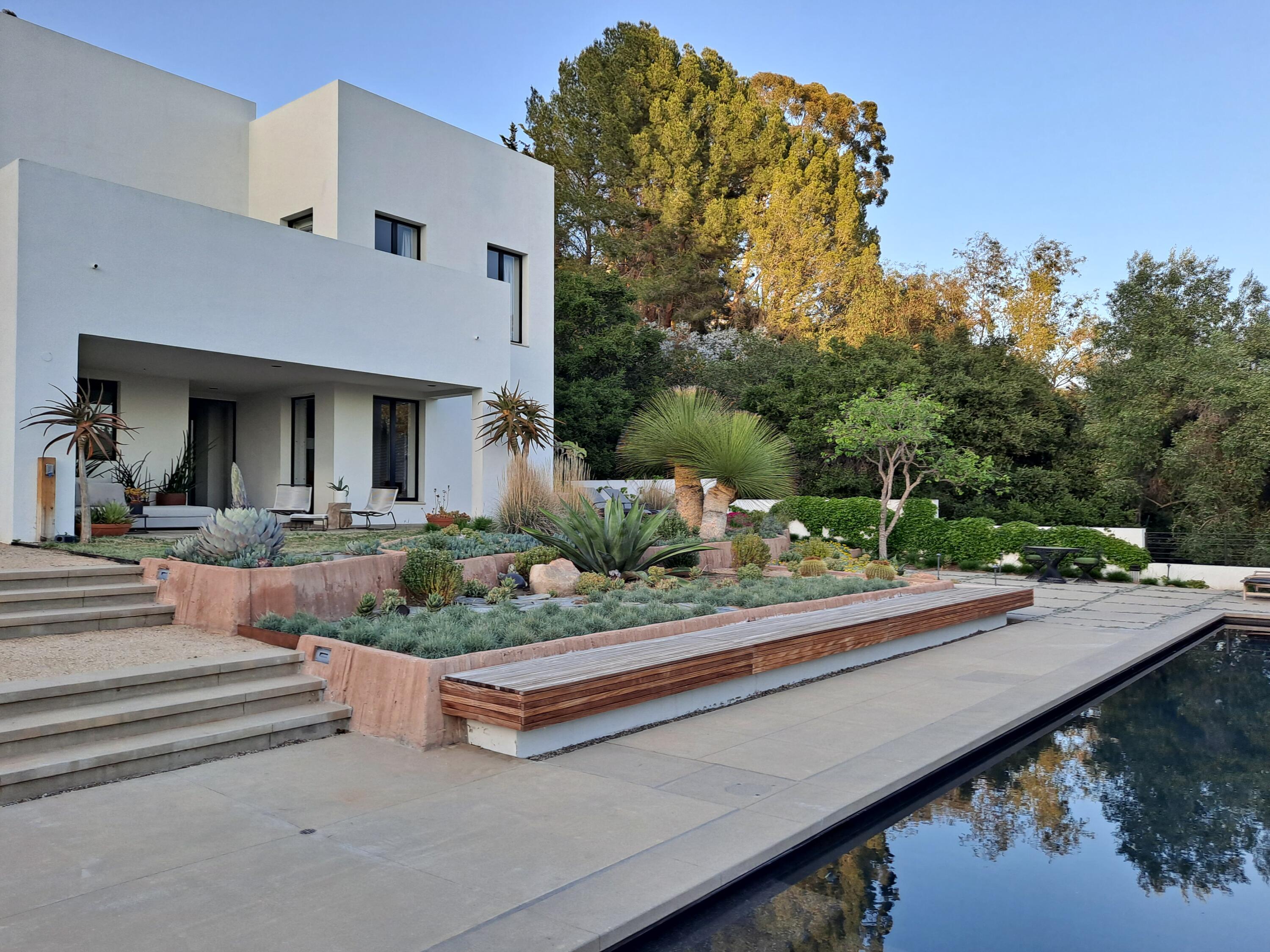 Santa Barbara, California 93108, United States, 5 Bedrooms Bedrooms, ,5 BathroomsBathrooms,Residential,Active,73275