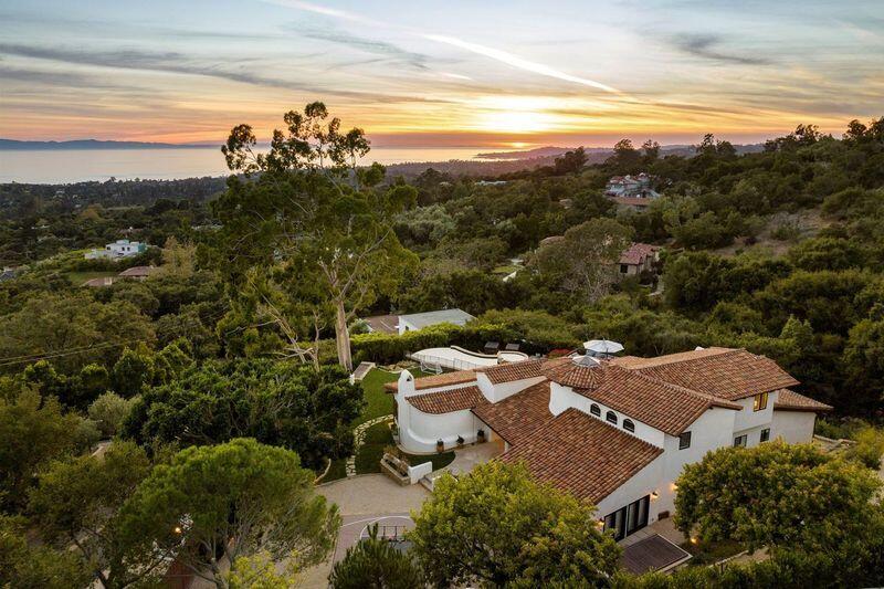 Montecito, California 93108, United States, 4 Bedrooms Bedrooms, ,4 BathroomsBathrooms,Residential,Active,62430