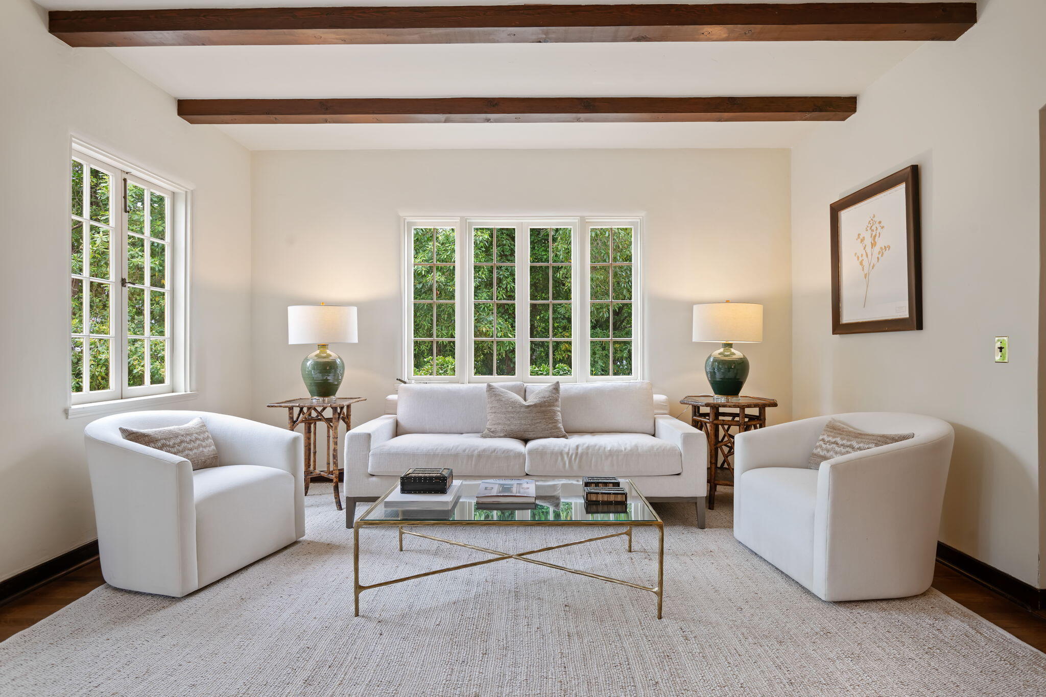 Santa Barbara, California 93103, United States, 3 Bedrooms Bedrooms, ,3 BathroomsBathrooms,Residential,Pending,123153