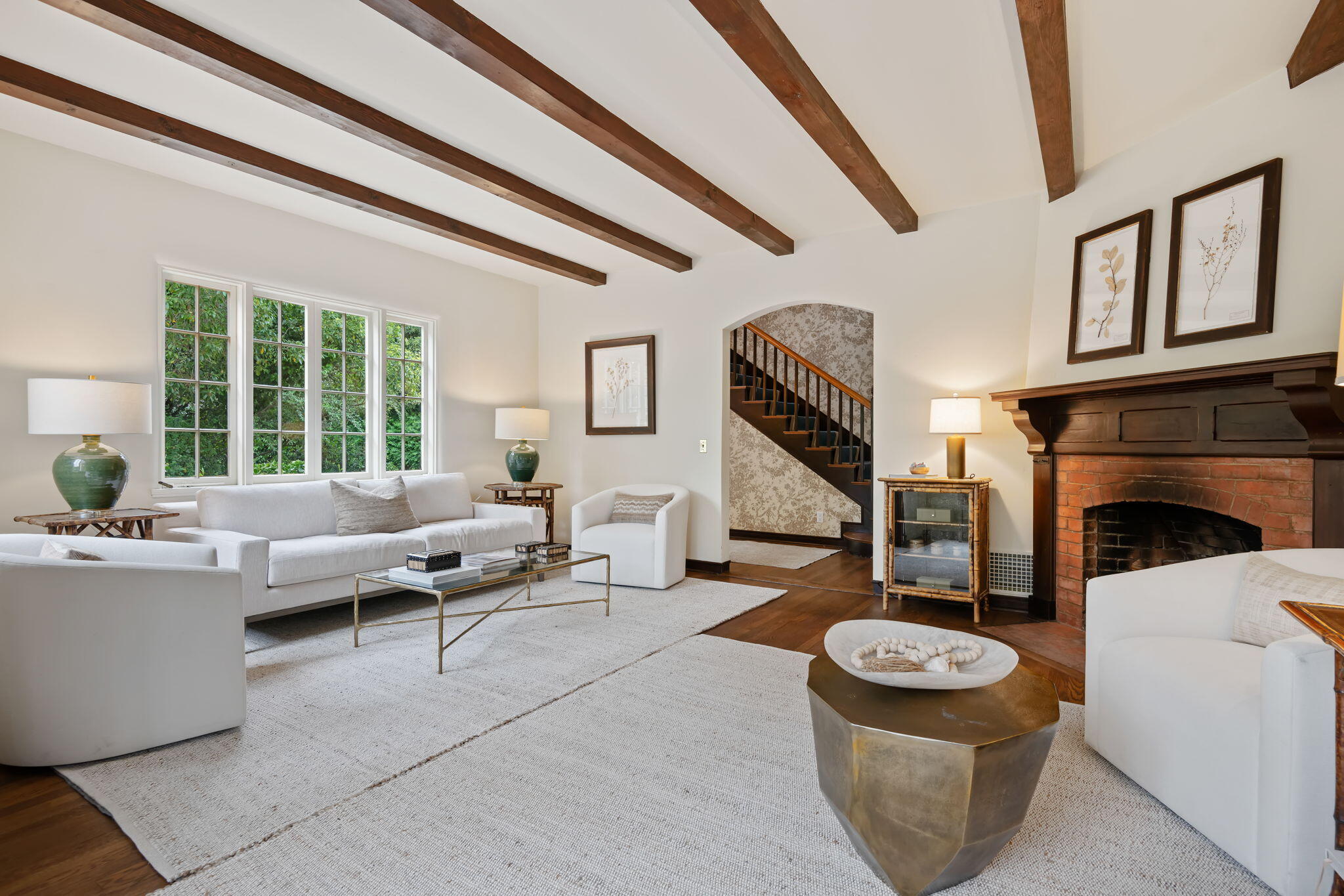 Santa Barbara, California 93103, United States, 3 Bedrooms Bedrooms, ,3 BathroomsBathrooms,Residential,Pending,123153