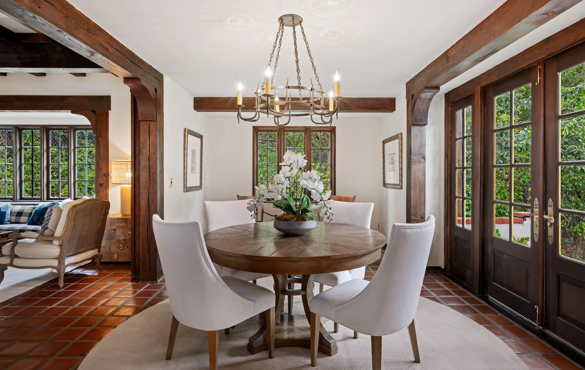 Santa Barbara, California 93103, United States, 3 Bedrooms Bedrooms, ,3 BathroomsBathrooms,Residential,Pending,123153