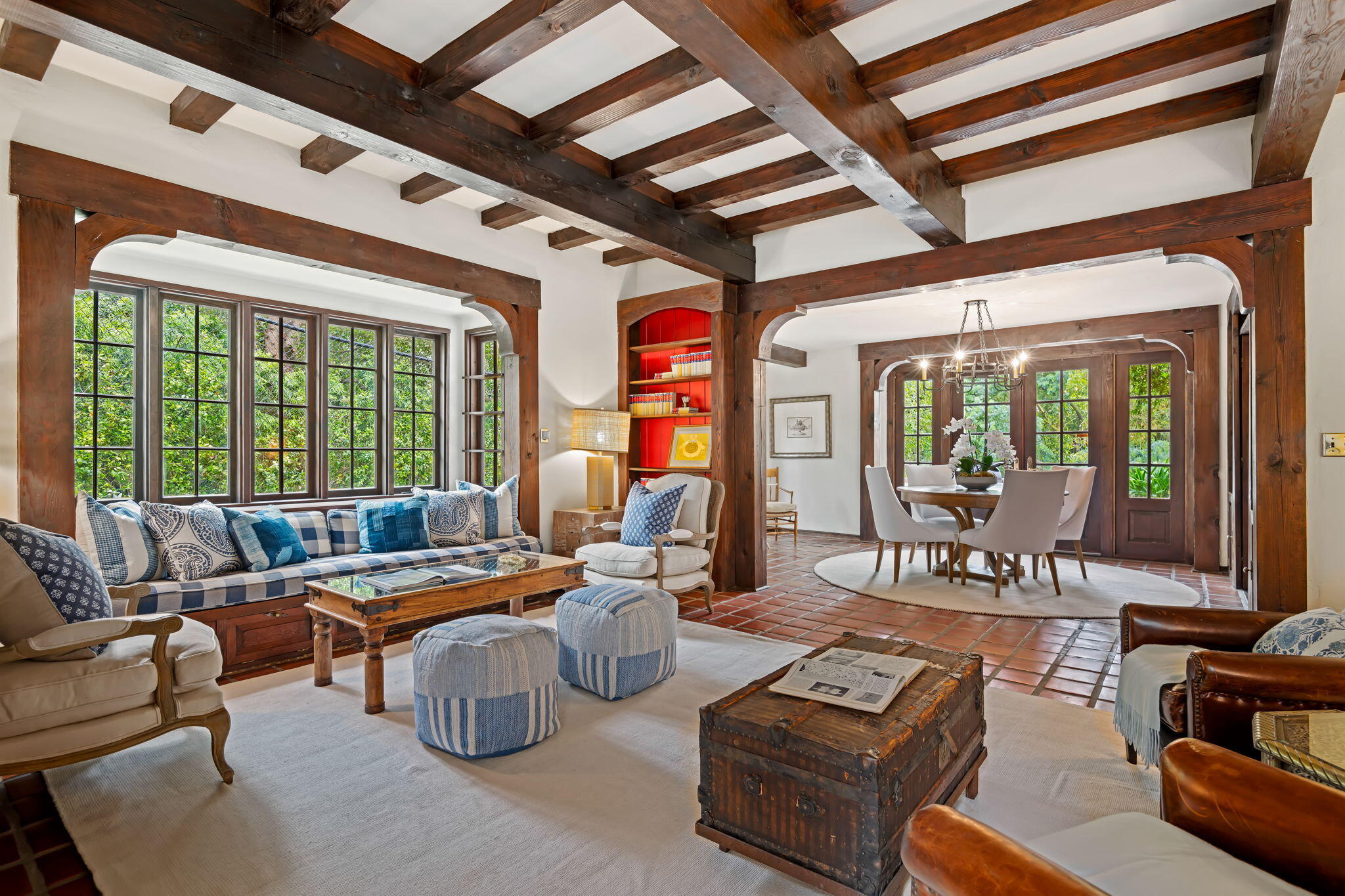 Santa Barbara, California 93103, United States, 3 Bedrooms Bedrooms, ,3 BathroomsBathrooms,Residential,Pending,123153