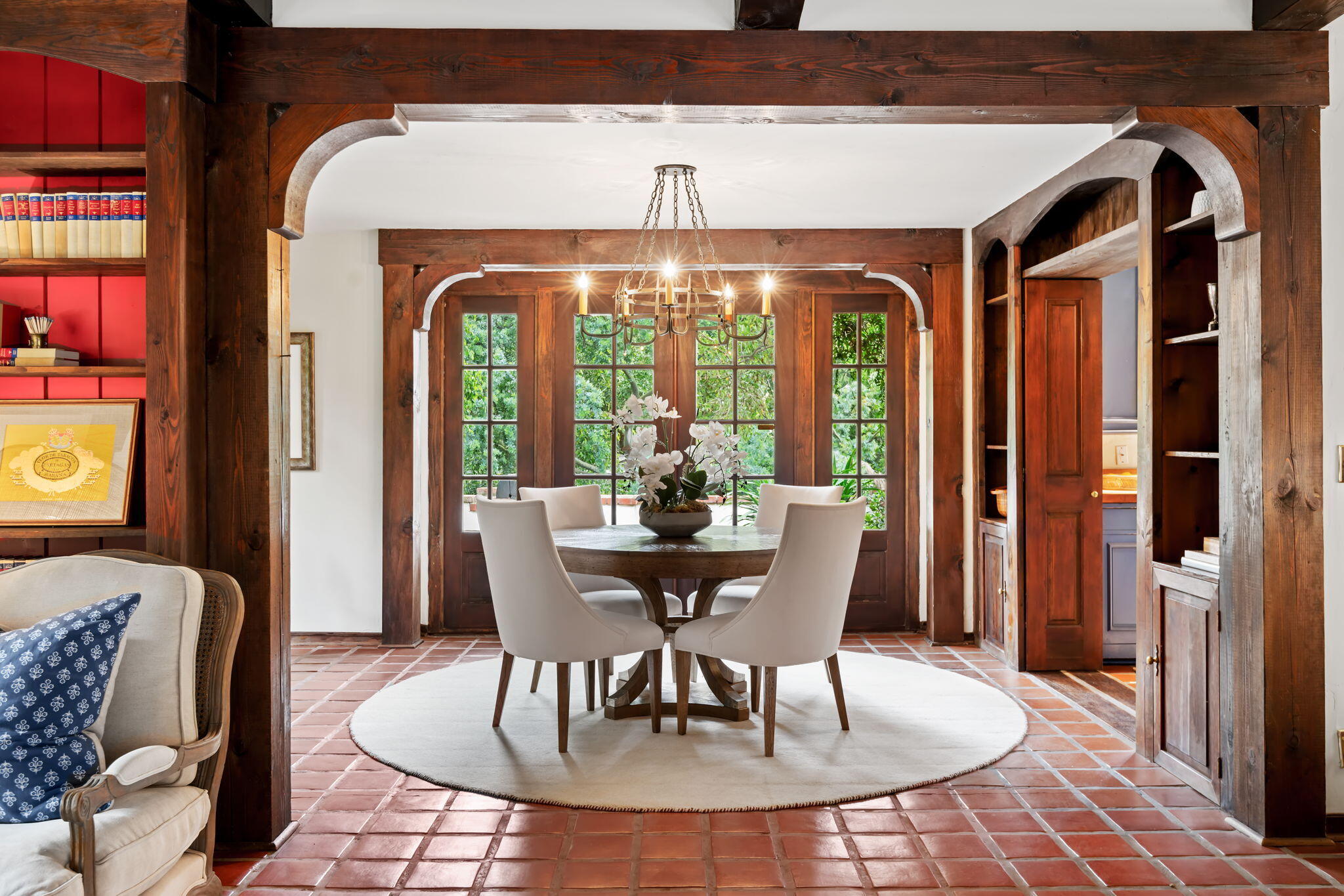 Santa Barbara, California 93103, United States, 3 Bedrooms Bedrooms, ,3 BathroomsBathrooms,Residential,Pending,123153