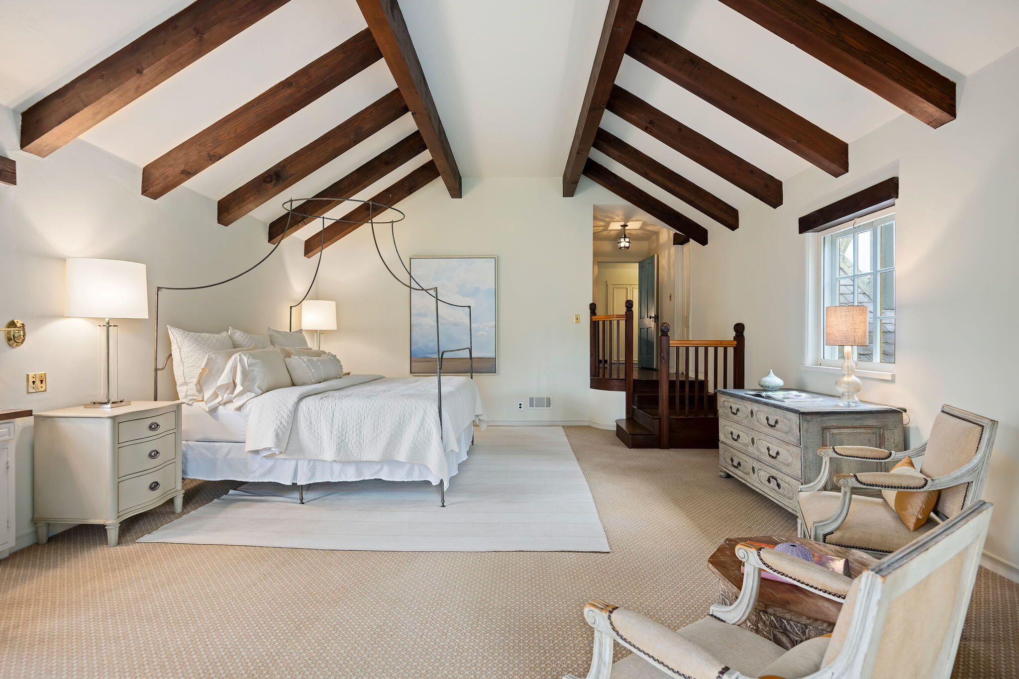 Santa Barbara, California 93103, United States, 3 Bedrooms Bedrooms, ,3 BathroomsBathrooms,Residential,Pending,123153