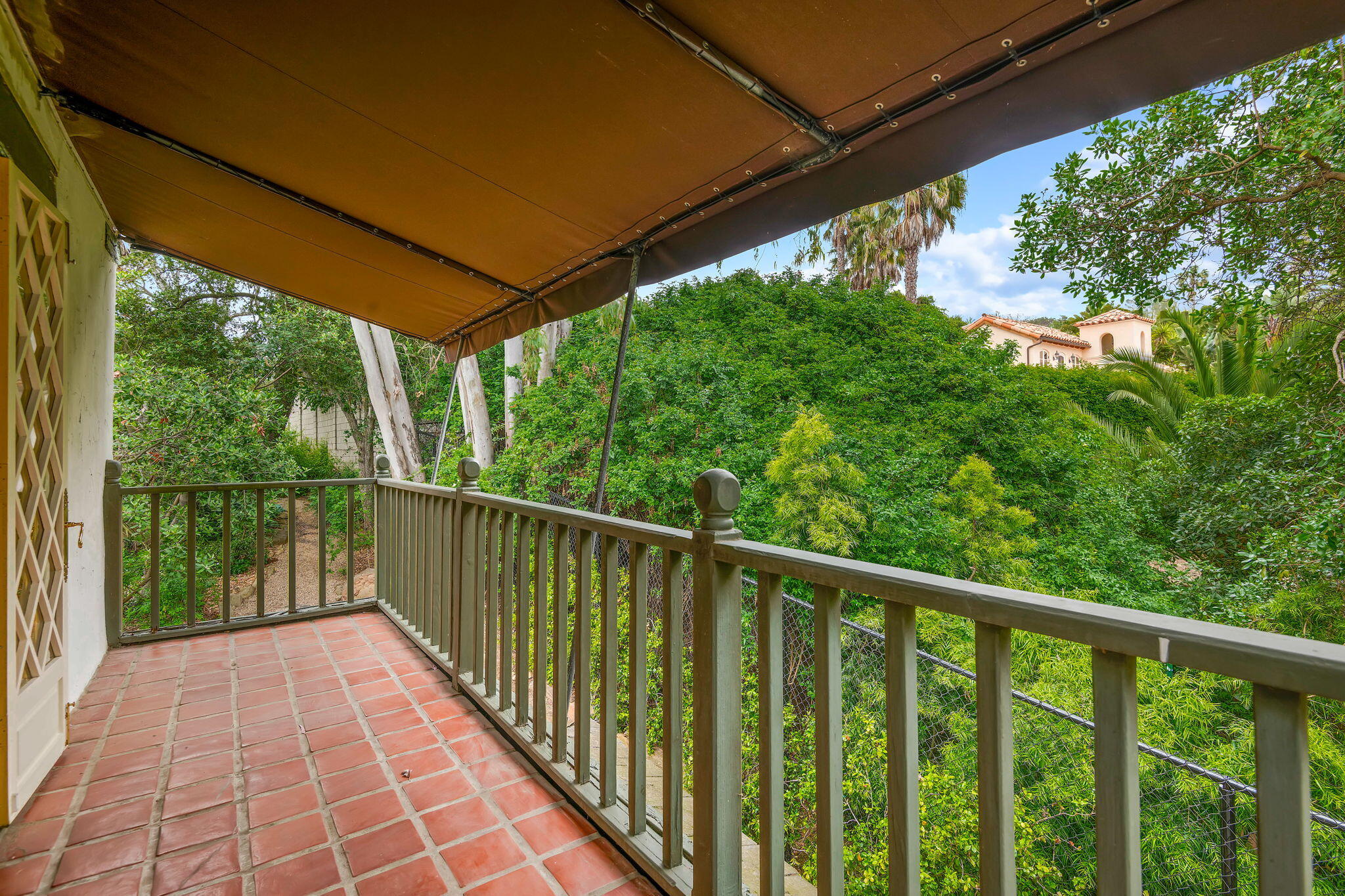 Santa Barbara, California 93103, United States, 3 Bedrooms Bedrooms, ,3 BathroomsBathrooms,Residential,Pending,123153