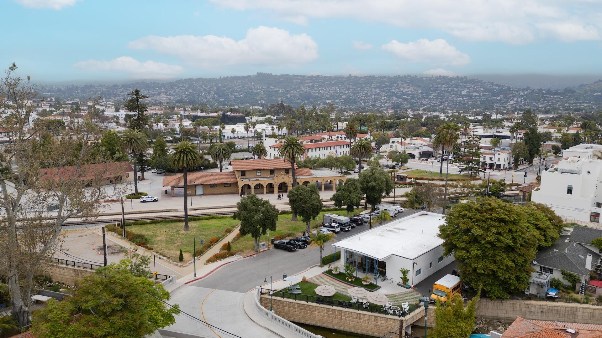 134-A Chapala Street