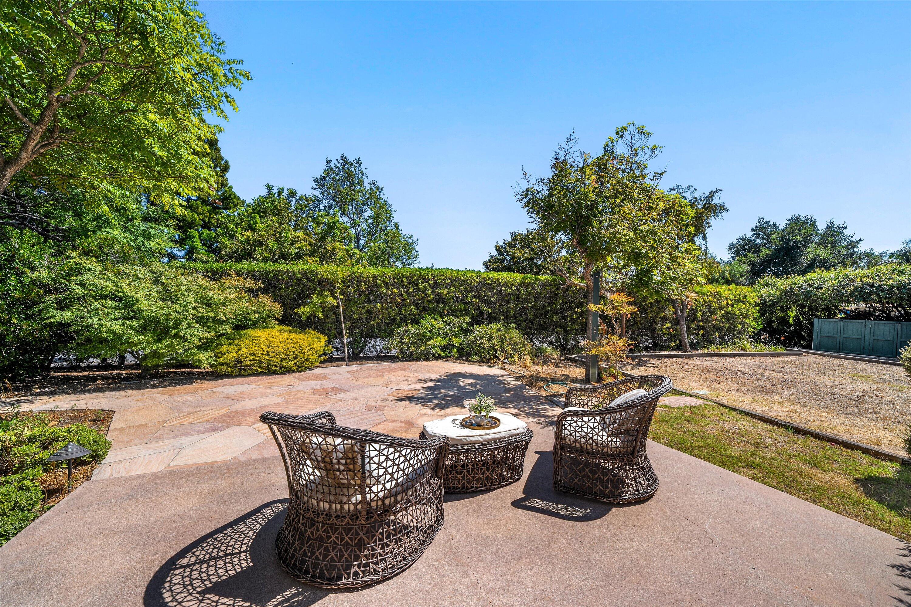 Goleta, California 93117, United States, 4 Bedrooms Bedrooms, ,4 BathroomsBathrooms,Residential,Active,179530