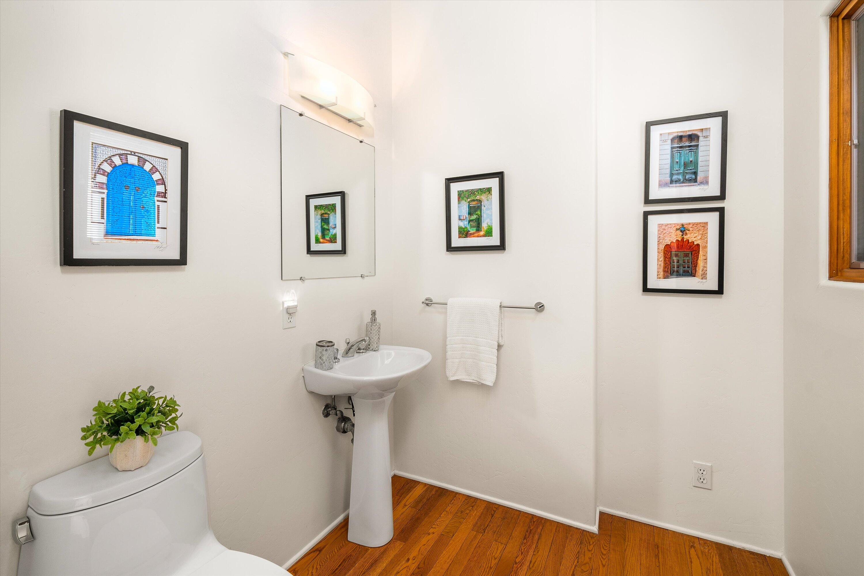 Goleta, California 93117, United States, 4 Bedrooms Bedrooms, ,4 BathroomsBathrooms,Residential,Active,179530