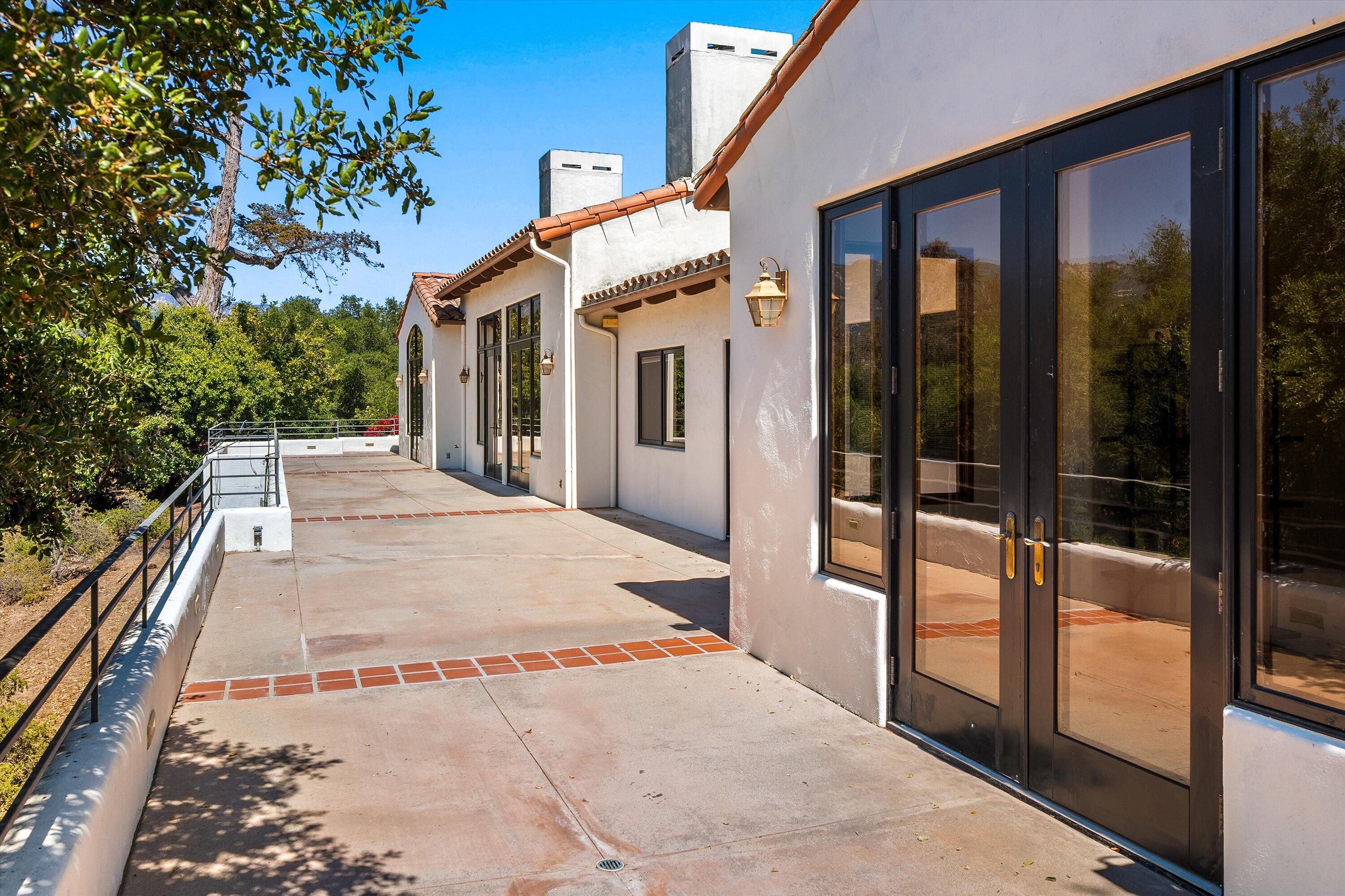 Goleta, California 93117, United States, 4 Bedrooms Bedrooms, ,4 BathroomsBathrooms,Residential,Active,179530