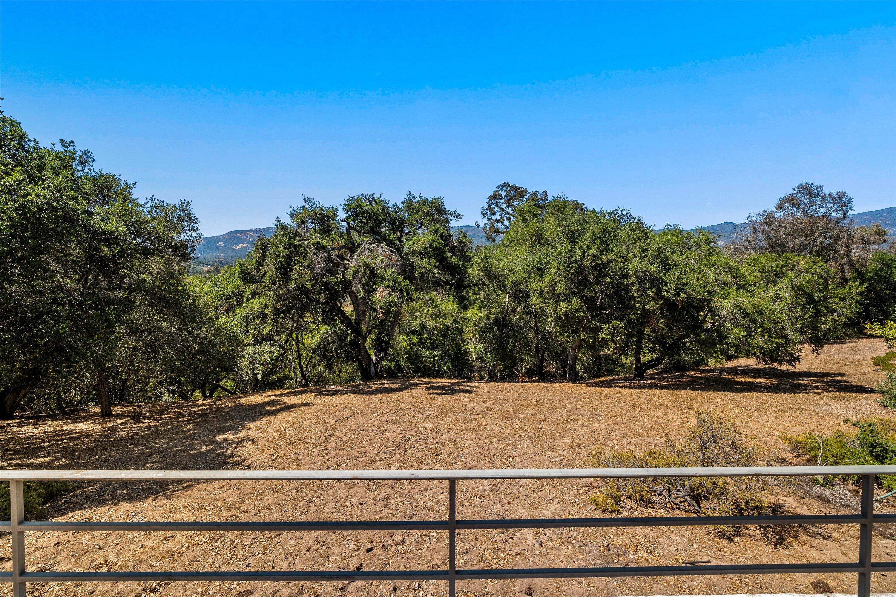 Goleta, California 93117, United States, 4 Bedrooms Bedrooms, ,4 BathroomsBathrooms,Residential,Active,179530