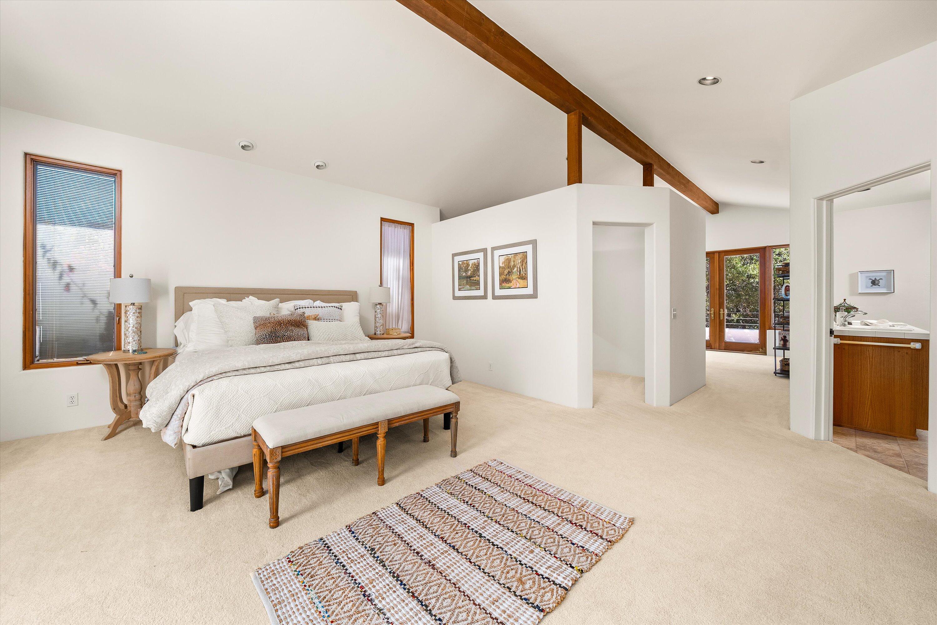 Goleta, California 93117, United States, 4 Bedrooms Bedrooms, ,4 BathroomsBathrooms,Residential,Active,179530