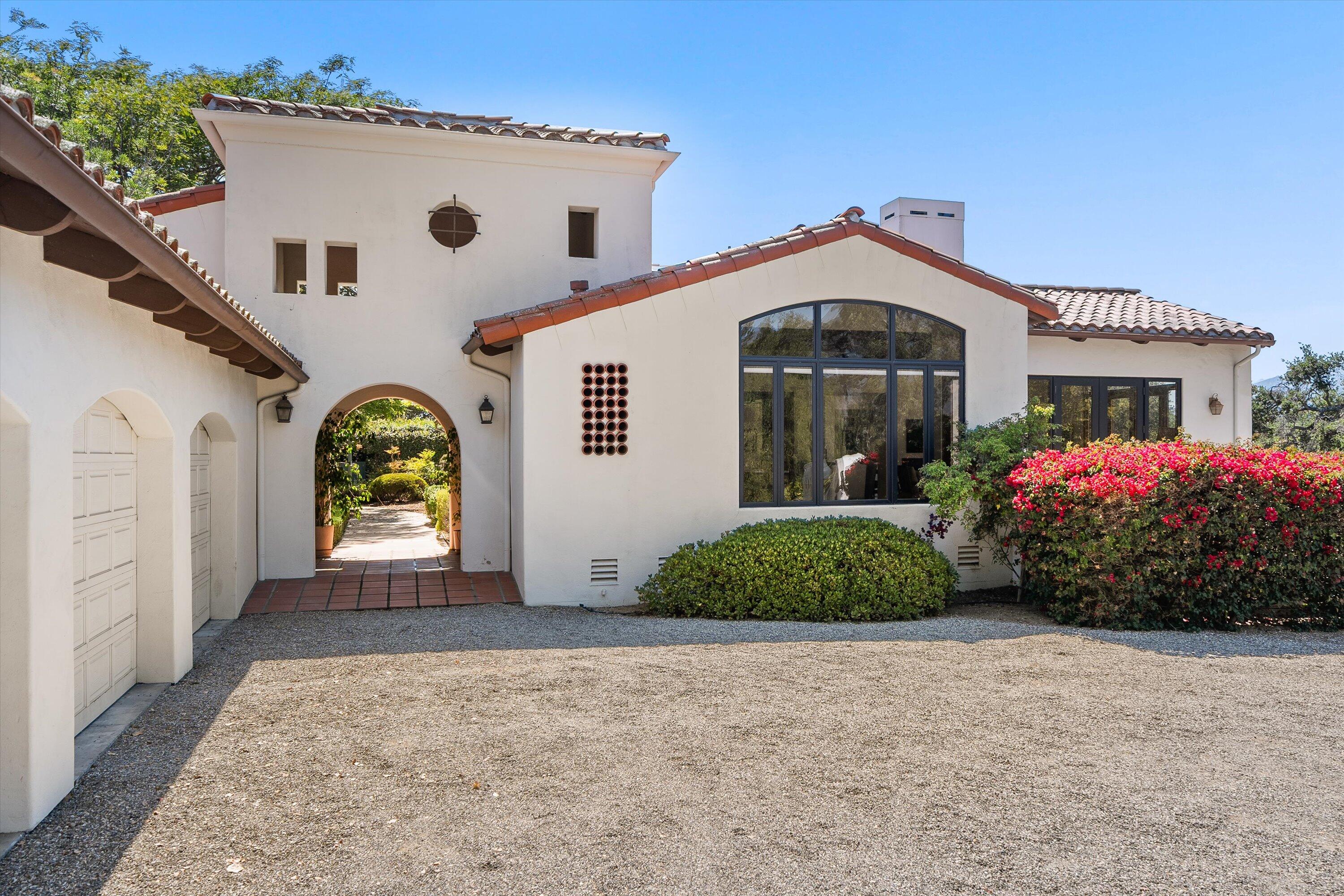 Goleta, California 93117, United States, 4 Bedrooms Bedrooms, ,4 BathroomsBathrooms,Residential,Active,179530 Goleta, California 93117, United States, 4 Bedrooms Bedrooms, ,4 BathroomsBathrooms,Residential,Active,179530