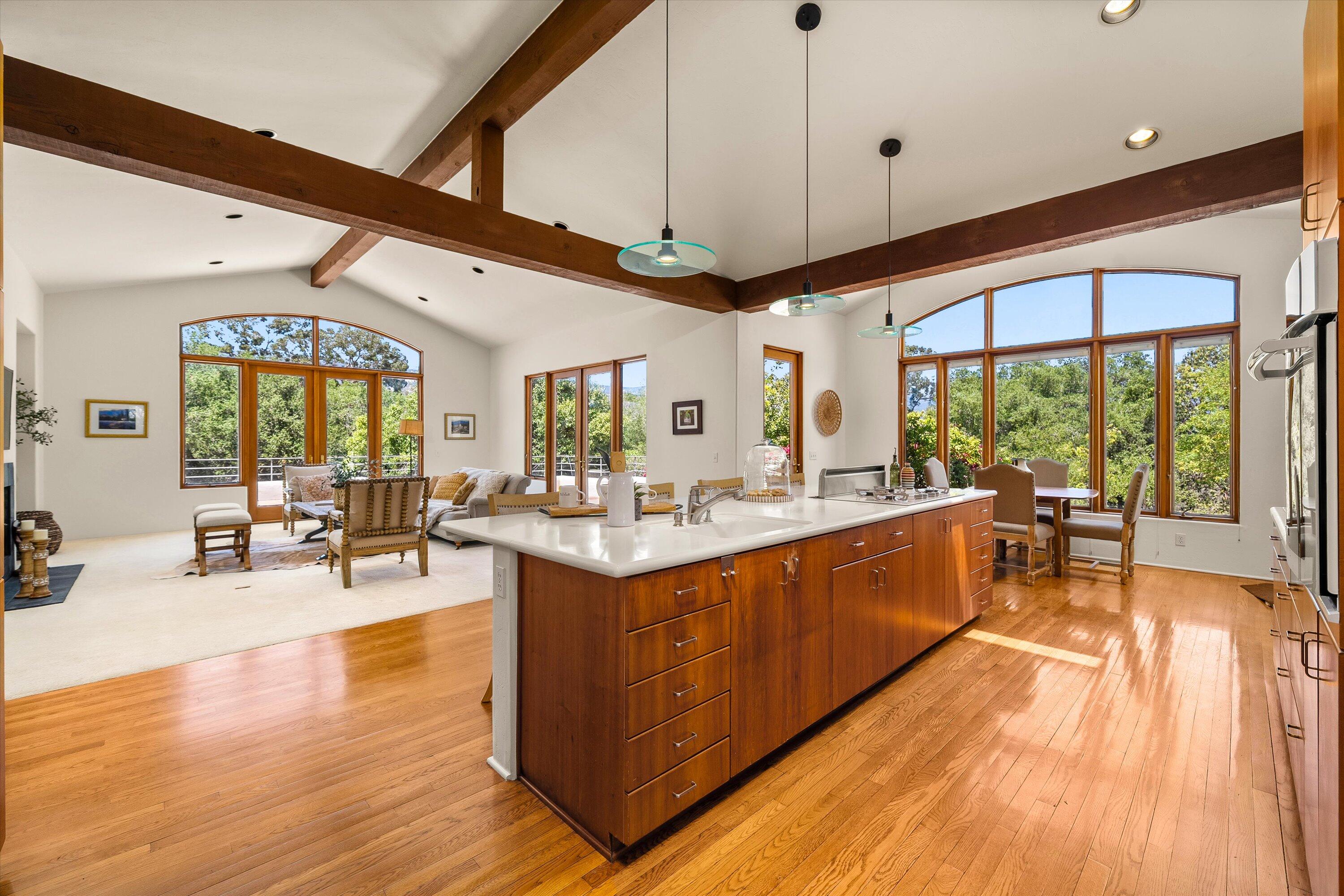 Goleta, California 93117, United States, 4 Bedrooms Bedrooms, ,4 BathroomsBathrooms,Residential,Active,179530