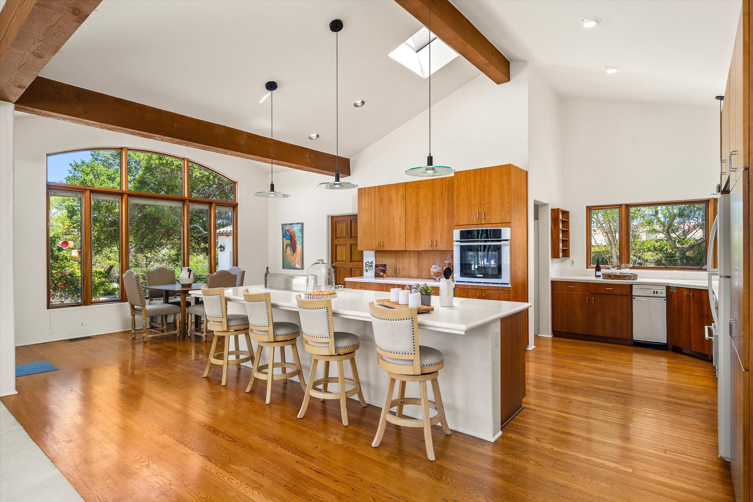 Goleta, California 93117, United States, 4 Bedrooms Bedrooms, ,4 BathroomsBathrooms,Residential,Active,179530