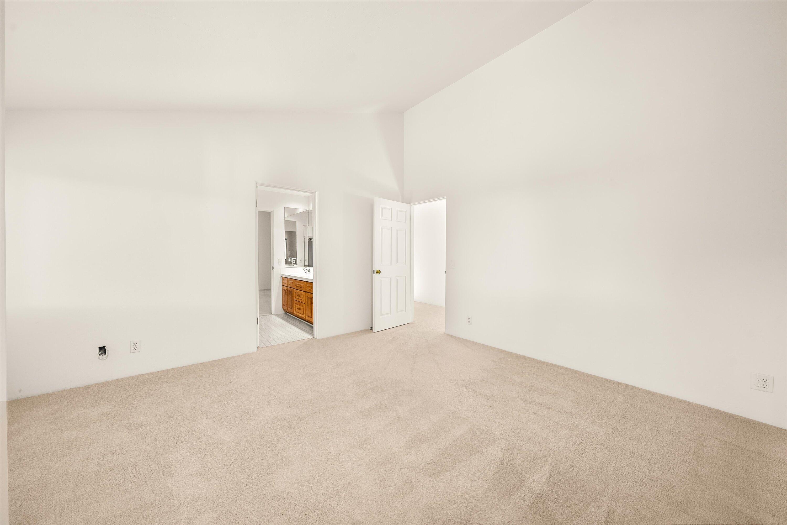 Goleta, California 93117, United States, 4 Bedrooms Bedrooms, ,4 BathroomsBathrooms,Residential,Active,179530