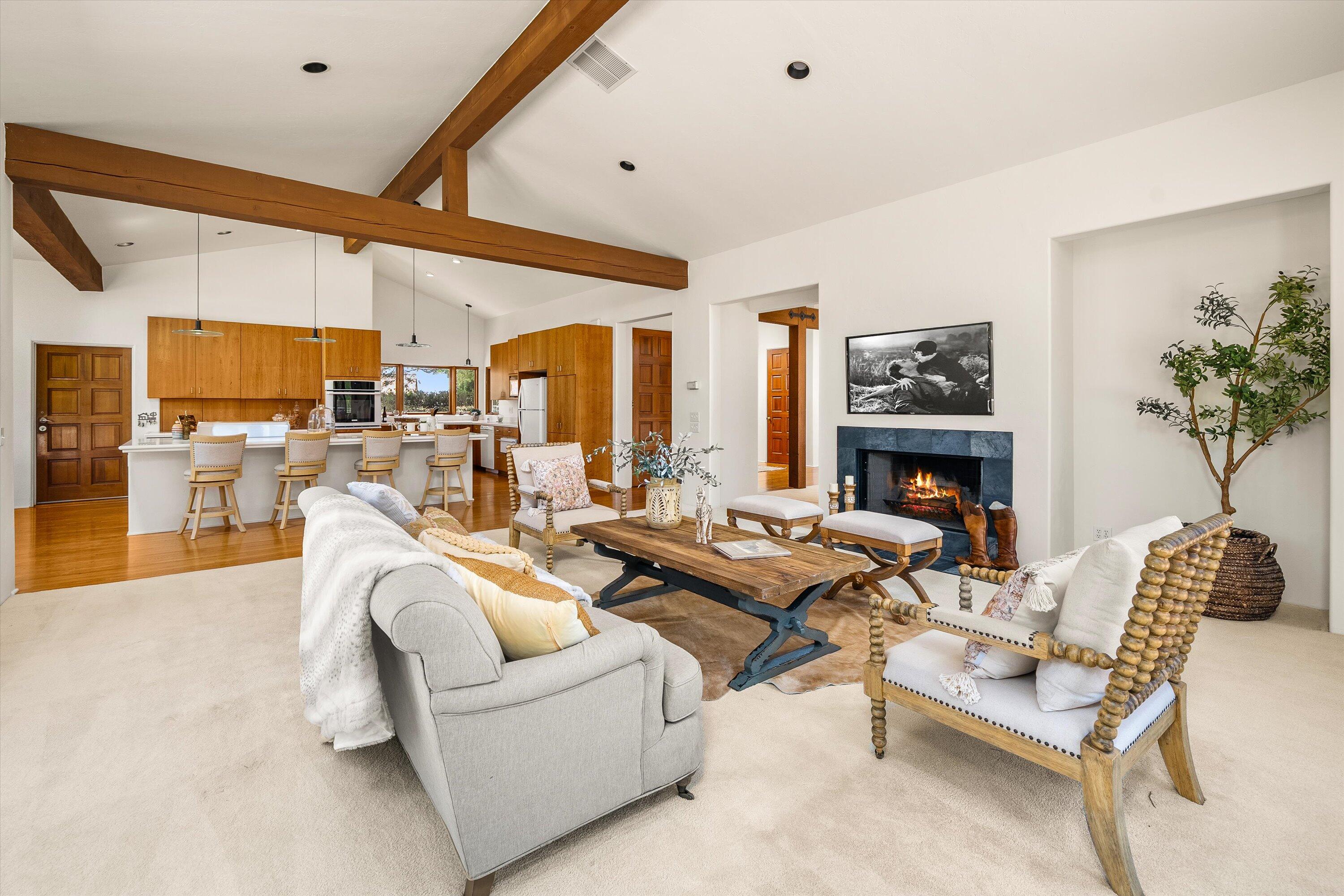 Goleta, California 93117, United States, 4 Bedrooms Bedrooms, ,4 BathroomsBathrooms,Residential,Active,179530