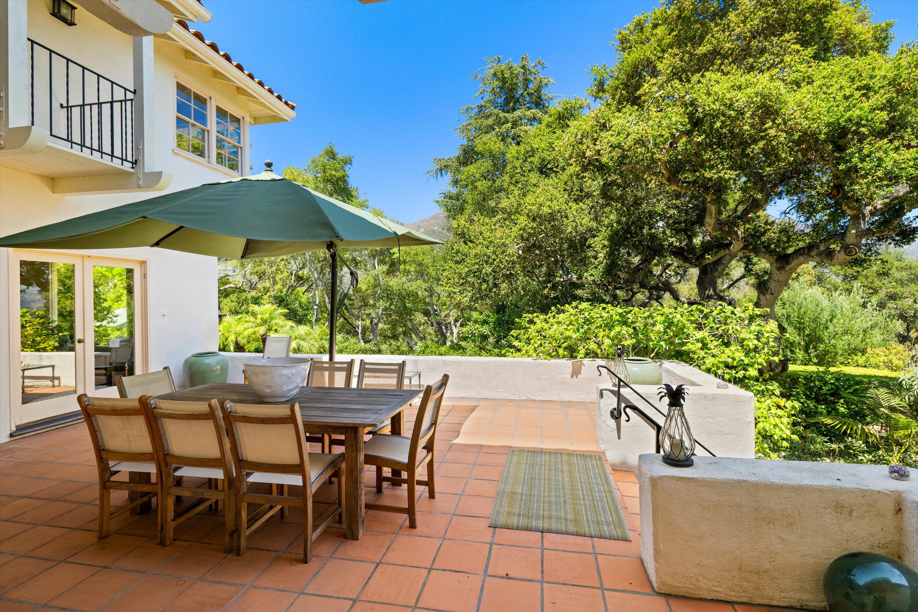 Montecito, California 93108, United States, 3 Bedrooms Bedrooms, ,4 BathroomsBathrooms,Residential,Active,146191