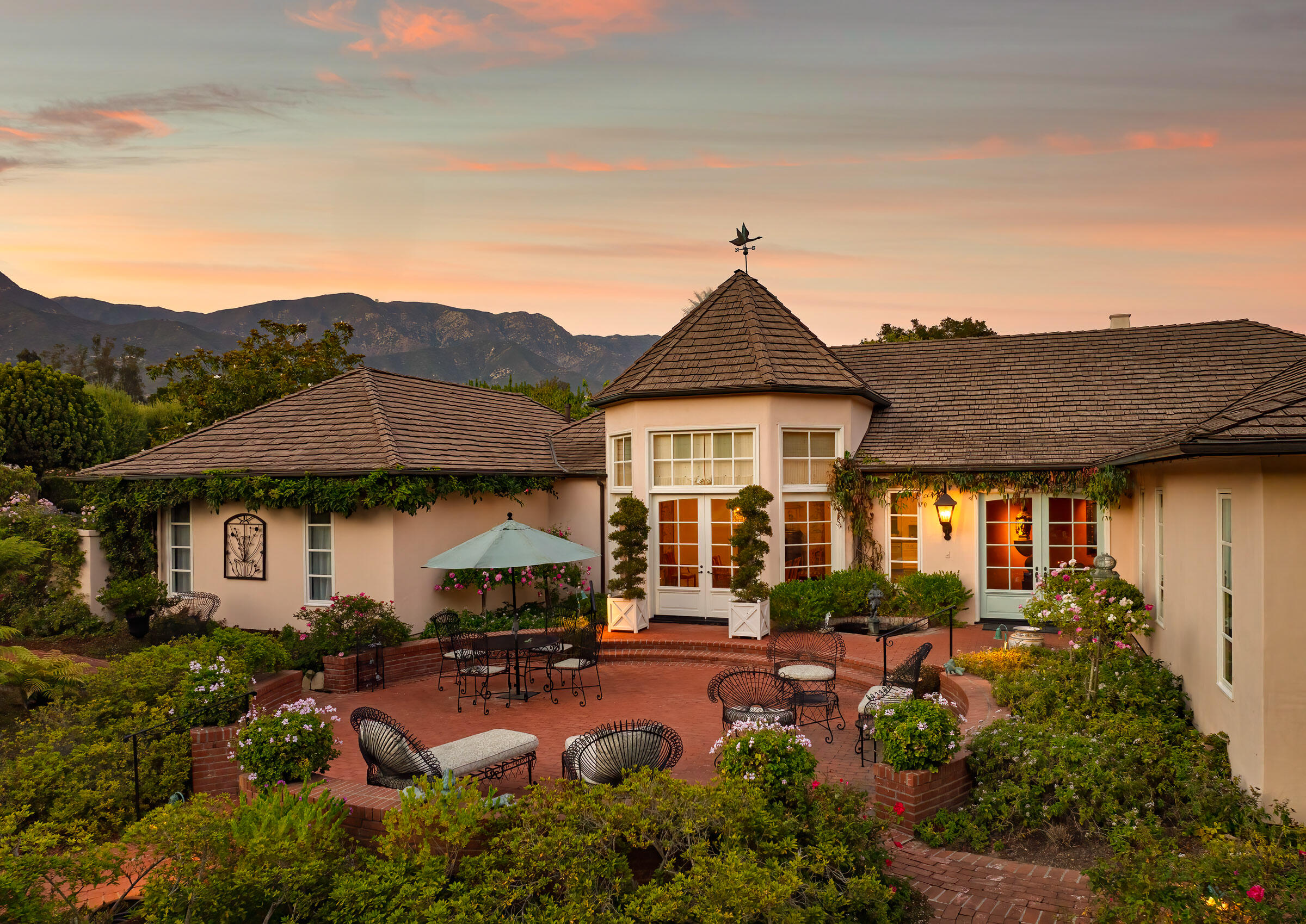 Santa Barbara, California 93108, United States, 3 Bedrooms Bedrooms, ,5 BathroomsBathrooms,Residential,Active,182126