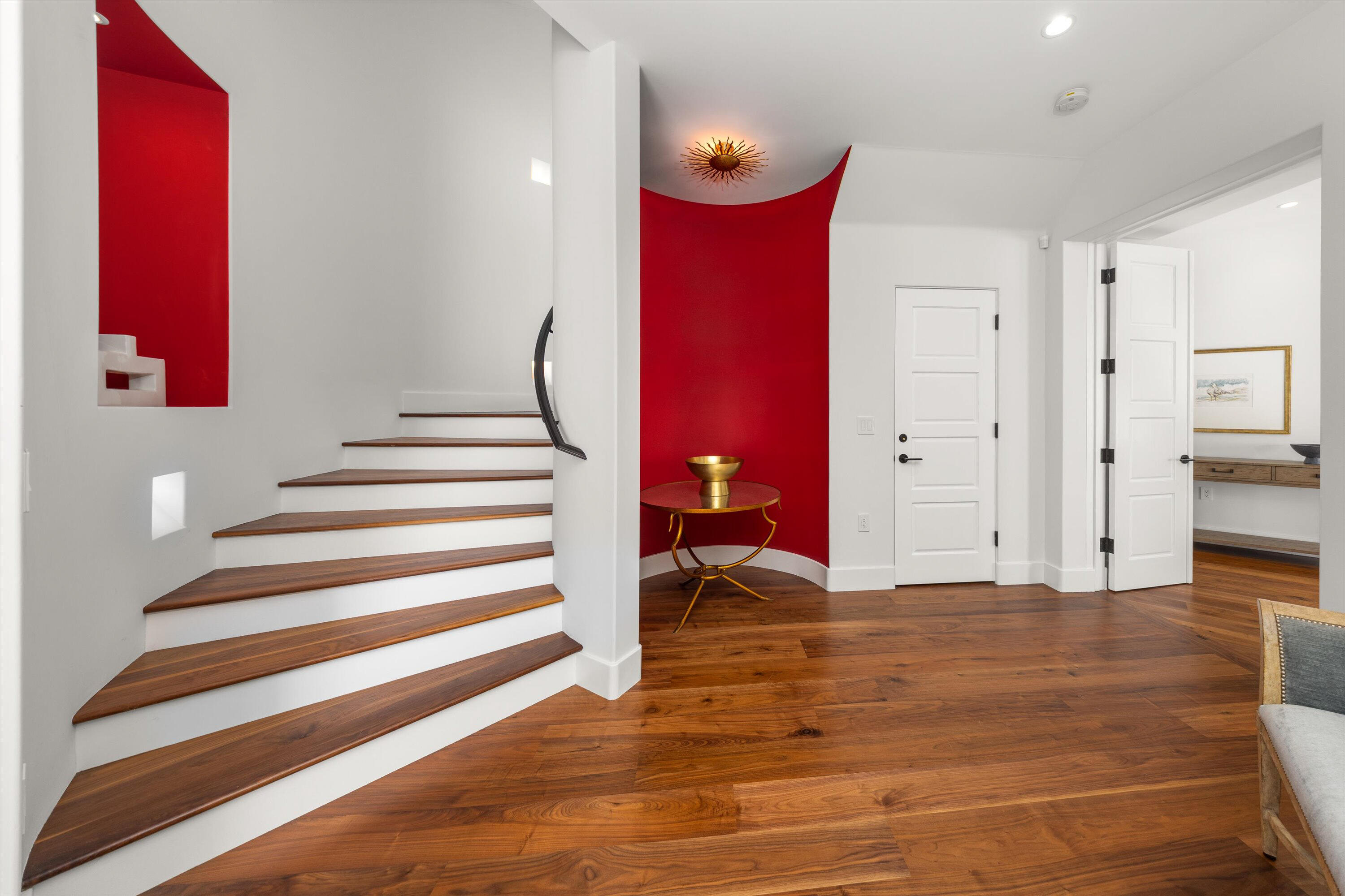 Santa Barbara, California 93109, United States, 4 Bedrooms Bedrooms, ,5 BathroomsBathrooms,Residential,Pending,129512