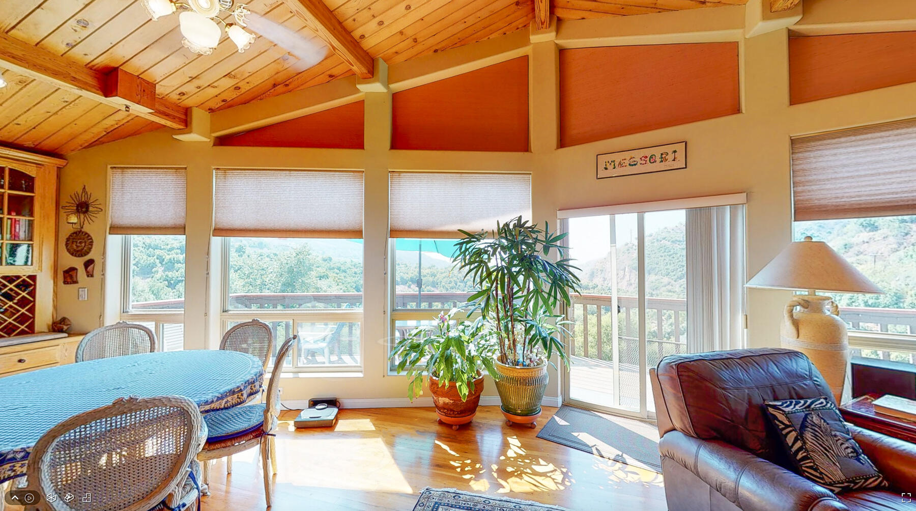 Ventura, California 93001, United States, 3 Bedrooms Bedrooms, ,2 BathroomsBathrooms,Residential,Active,61614