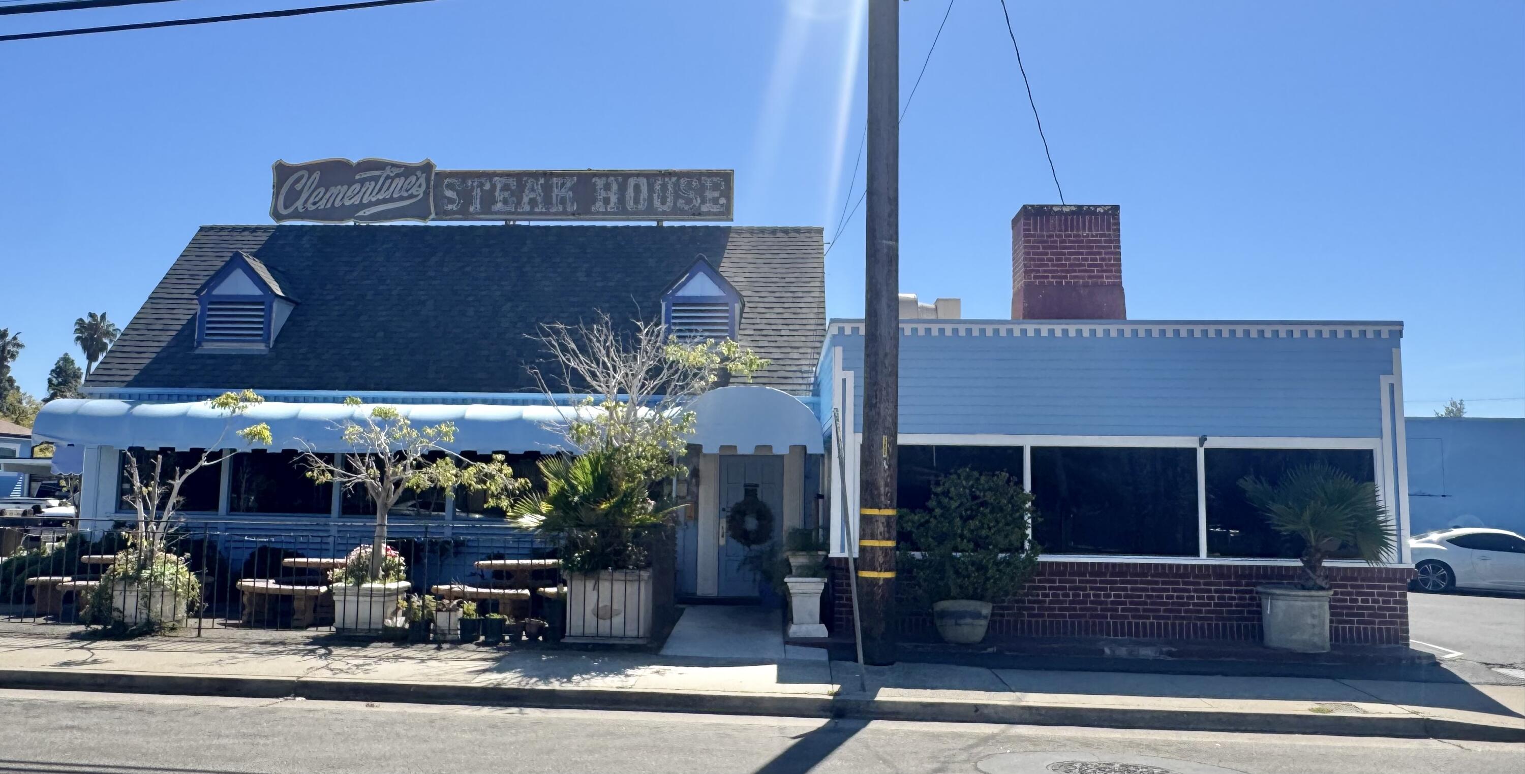 4631 Carpinteria Avenue