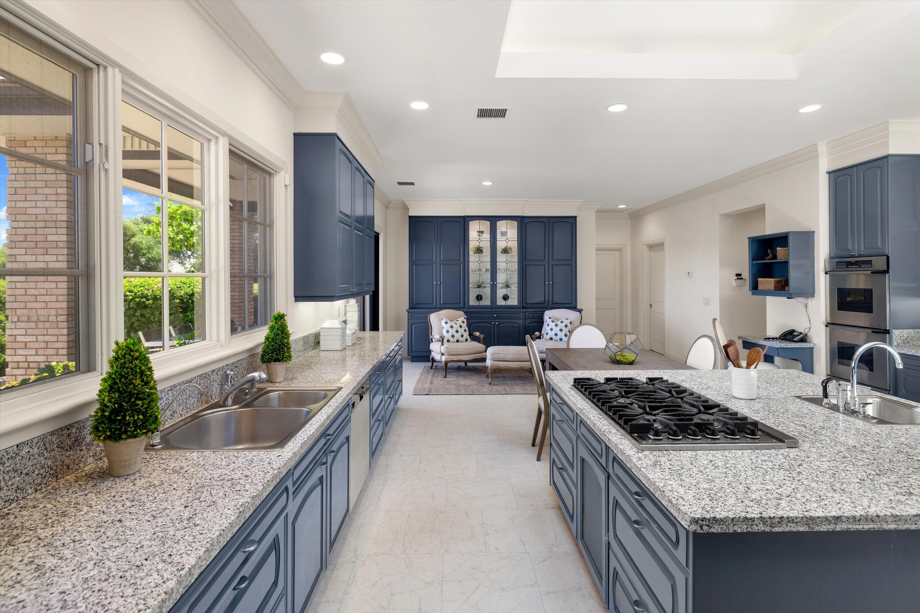 Montecito, California 93108, United States, 3 Bedrooms Bedrooms, ,4 BathroomsBathrooms,Residential,Pending,6023