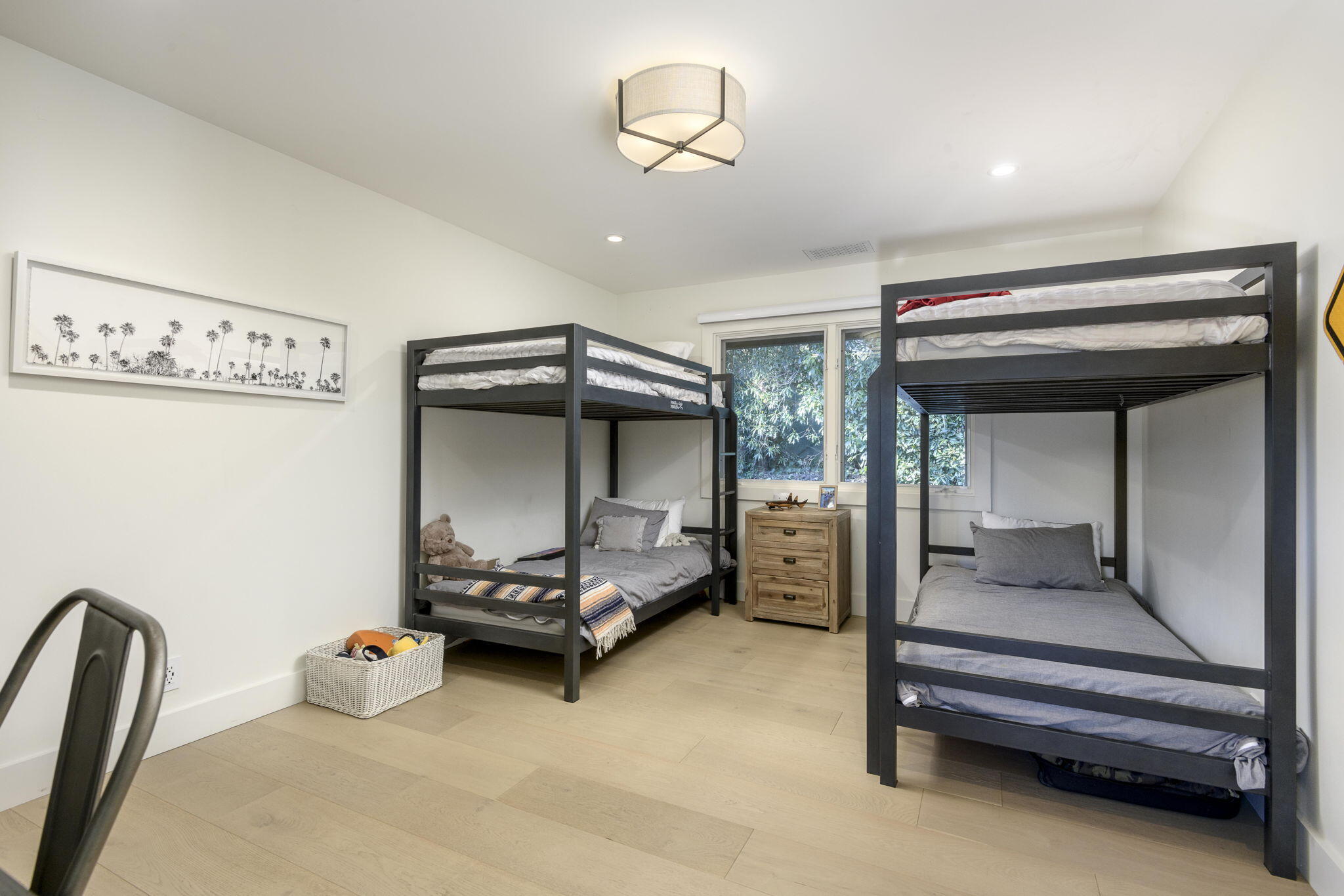 Santa Barbara, California 93108, United States, 4 Bedrooms Bedrooms, ,3 BathroomsBathrooms,Residential,Active,91588