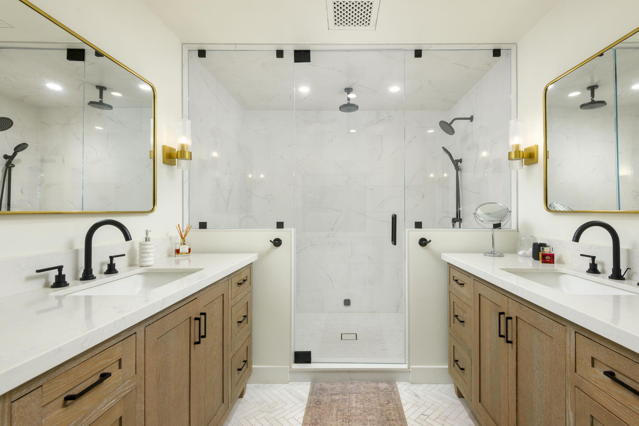 Santa Barbara, California 93108, United States, 4 Bedrooms Bedrooms, ,3 BathroomsBathrooms,Residential,Active,91588