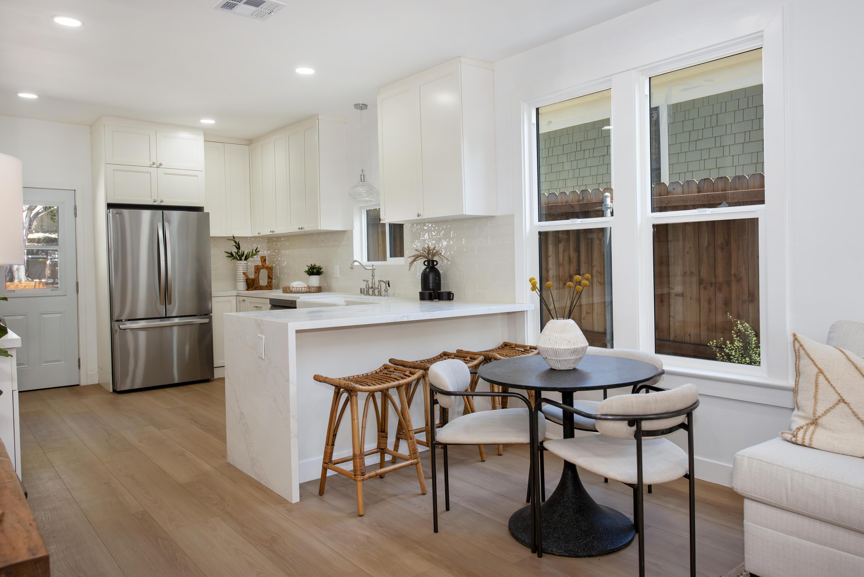 405 E Figueroa Street