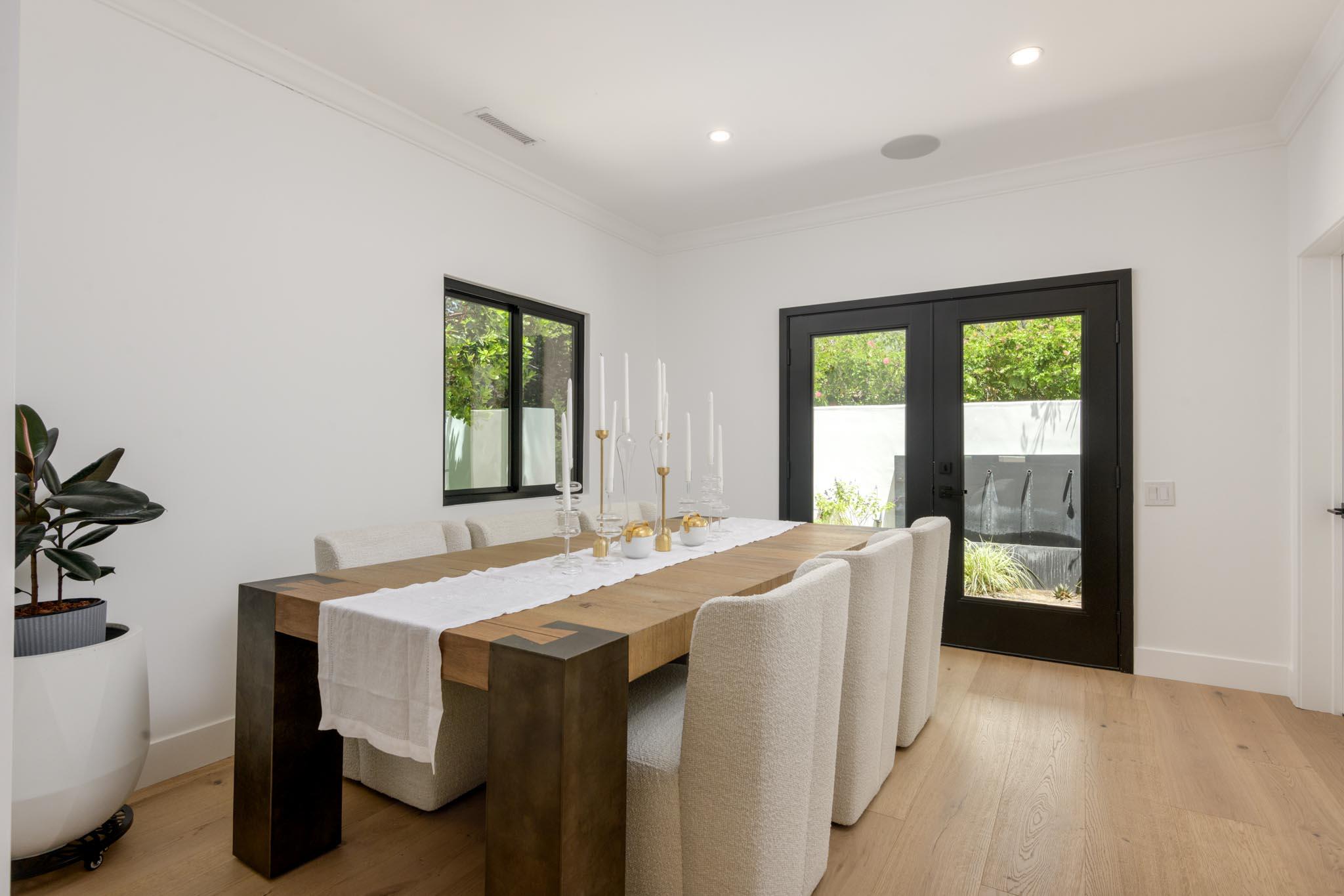 Santa Barbara, California 93105, United States, 3 Bedrooms Bedrooms, ,4 BathroomsBathrooms,Residential,Active,157626