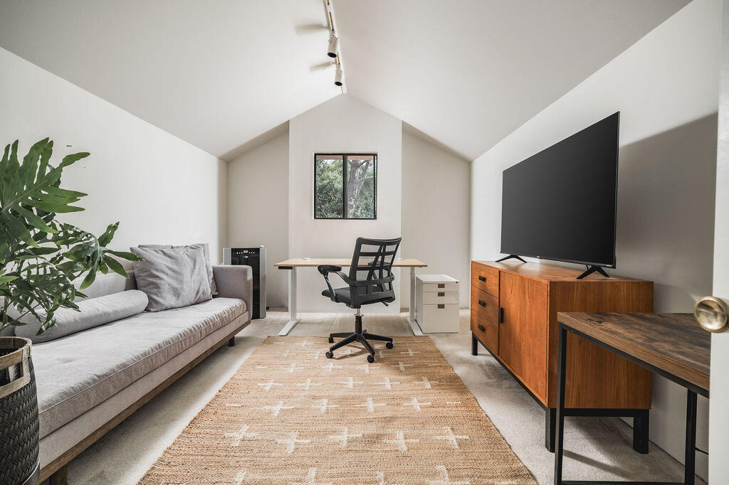 Santa Barbara, California 93108, United States, 3 Bedrooms Bedrooms, ,3 BathroomsBathrooms,Residential,Active,222461