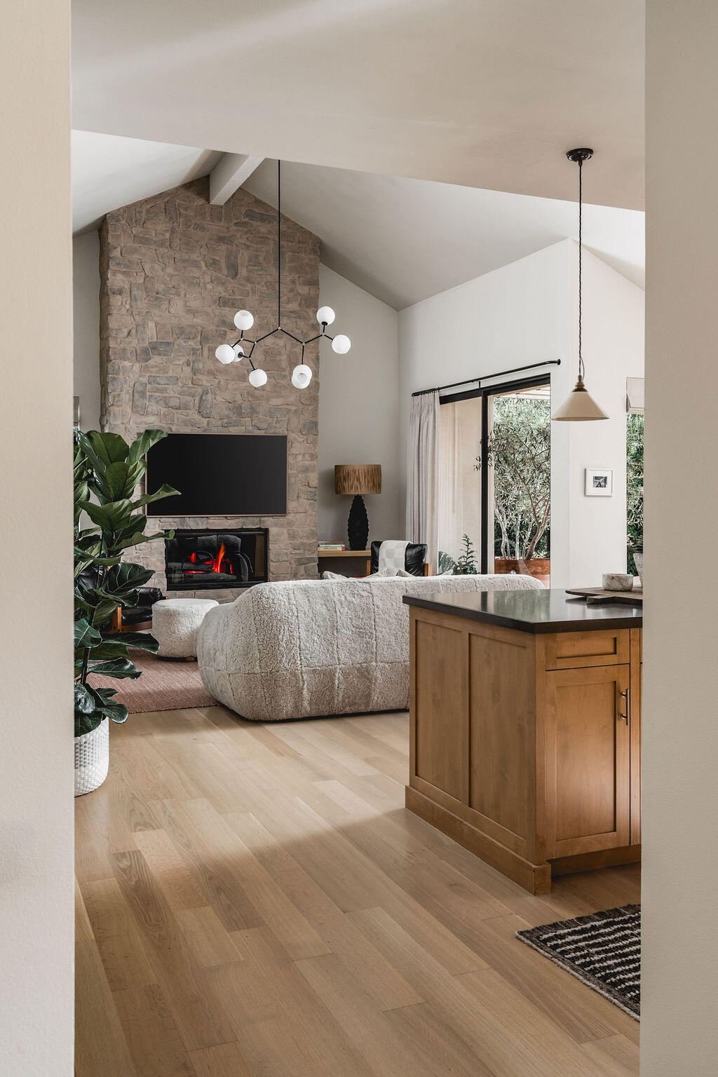 Santa Barbara, California 93108, United States, 3 Bedrooms Bedrooms, ,3 BathroomsBathrooms,Residential,Active,222461