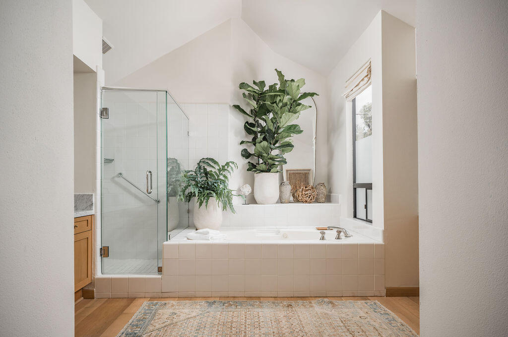 Santa Barbara, California 93108, United States, 3 Bedrooms Bedrooms, ,3 BathroomsBathrooms,Residential,Active,222461