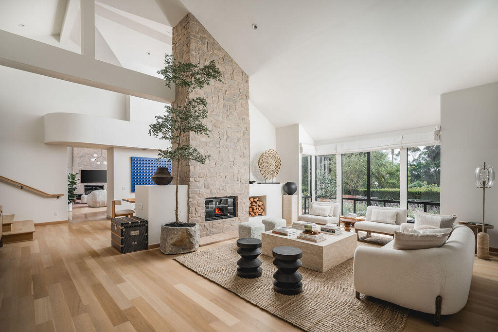 Santa Barbara, California 93108, United States, 3 Bedrooms Bedrooms, ,3 BathroomsBathrooms,Residential,Active,222461