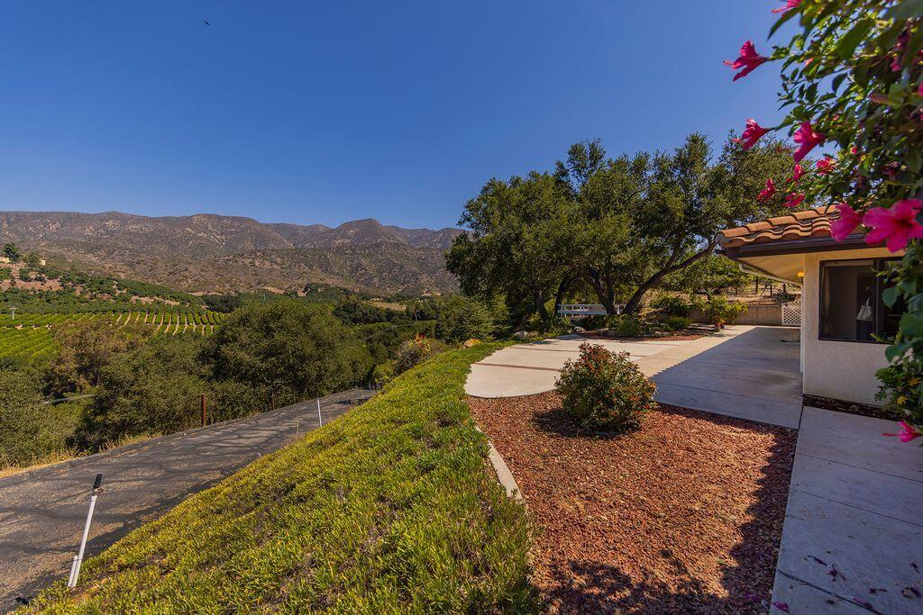 Ojai, California 93023, United States, 3 Bedrooms Bedrooms, ,2 BathroomsBathrooms,Residential,Active,201135