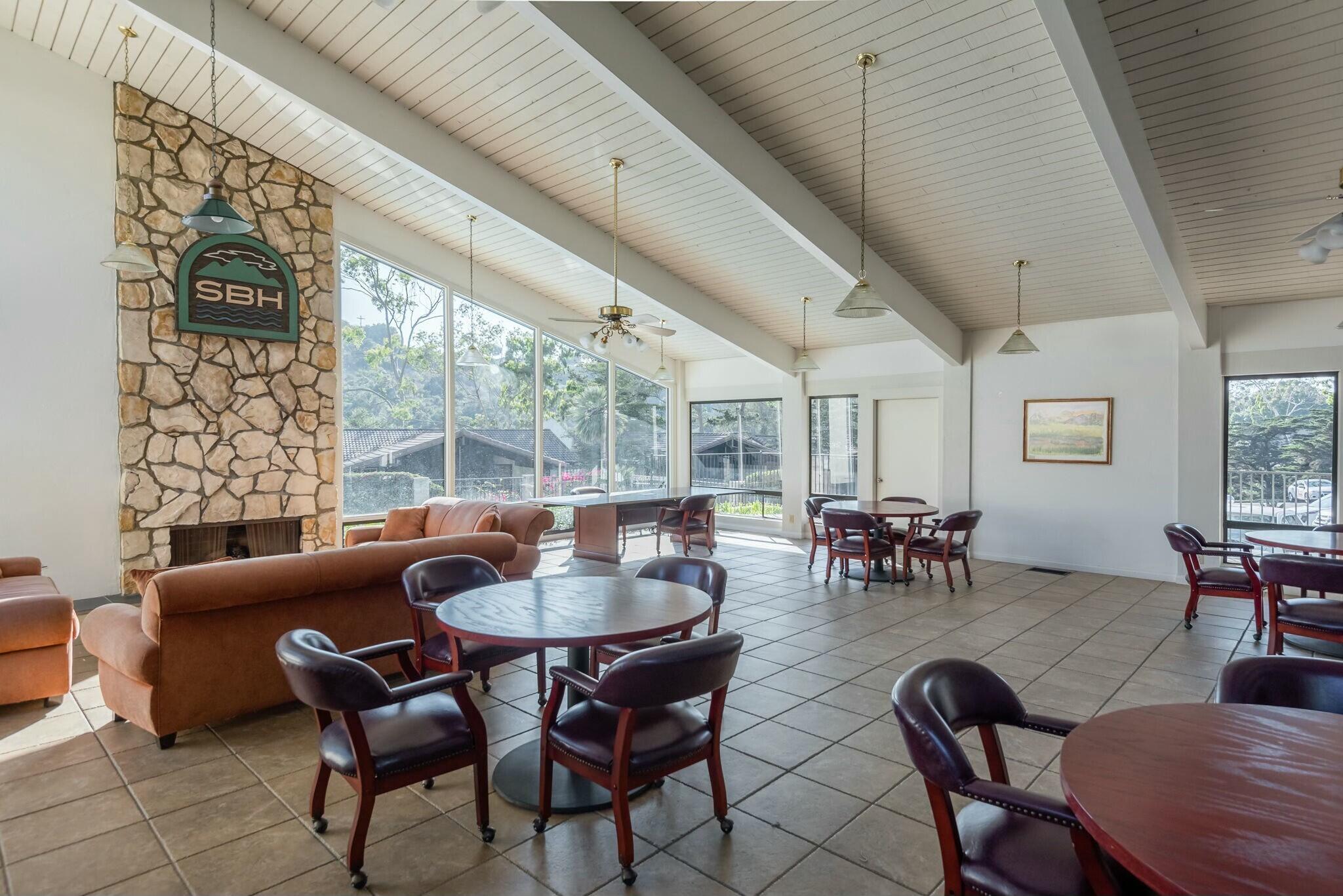 Santa Barbara, California 93109, United States, 2 Bedrooms Bedrooms, ,2 BathroomsBathrooms,Residential,Active,94605