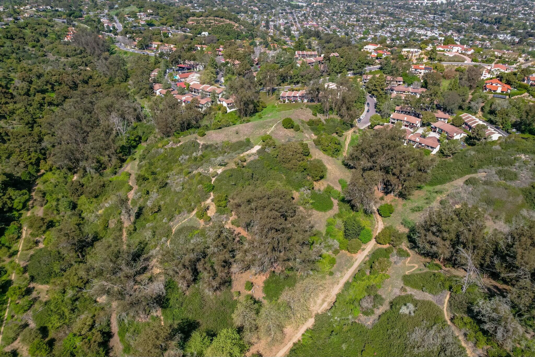 Santa Barbara, California 93109, United States, 2 Bedrooms Bedrooms, ,2 BathroomsBathrooms,Residential,Active,94605