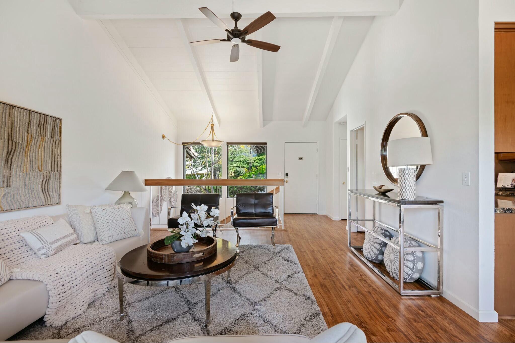 Santa Barbara, California 93109, United States, 2 Bedrooms Bedrooms, ,2 BathroomsBathrooms,Residential,Active,94605