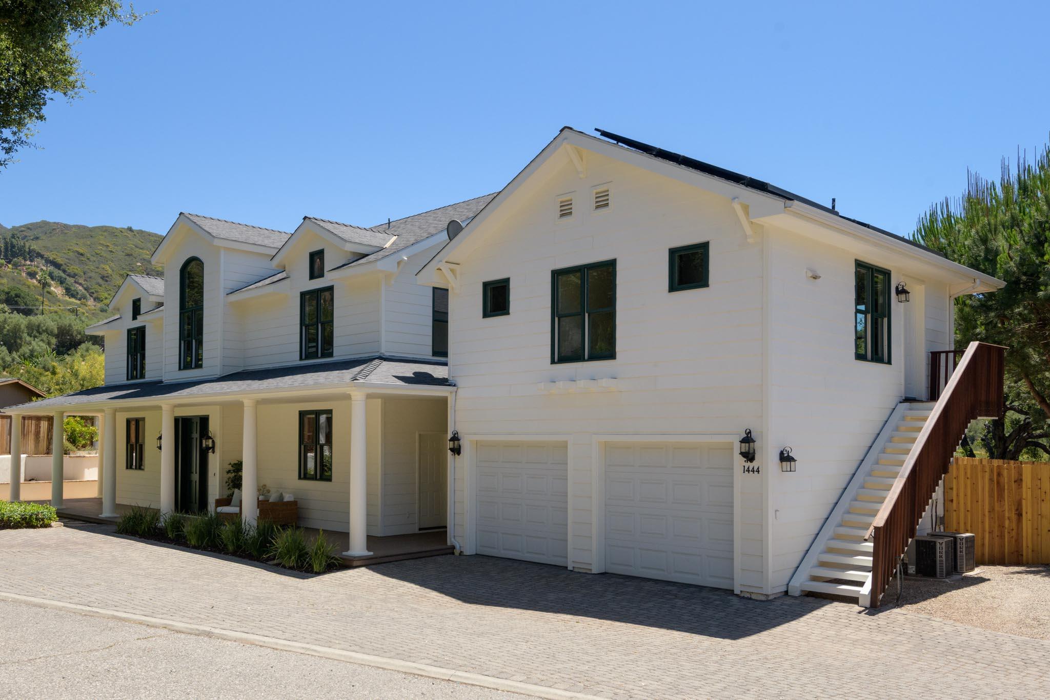 Santa Barbara, California 93105, United States, 4 Bedrooms Bedrooms, ,4 BathroomsBathrooms,Residential,Active,173854