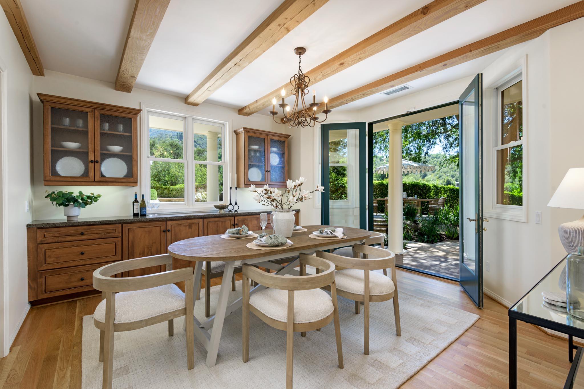 Santa Barbara, California 93105, United States, 4 Bedrooms Bedrooms, ,4 BathroomsBathrooms,Residential,Active,173854